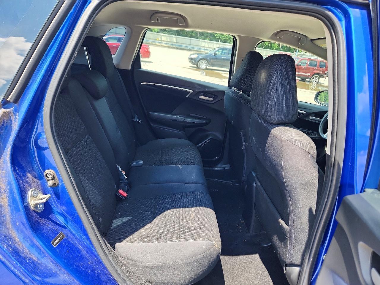 2015 Honda Fit Lx Blue vin: 3HGGK5H52FM758421