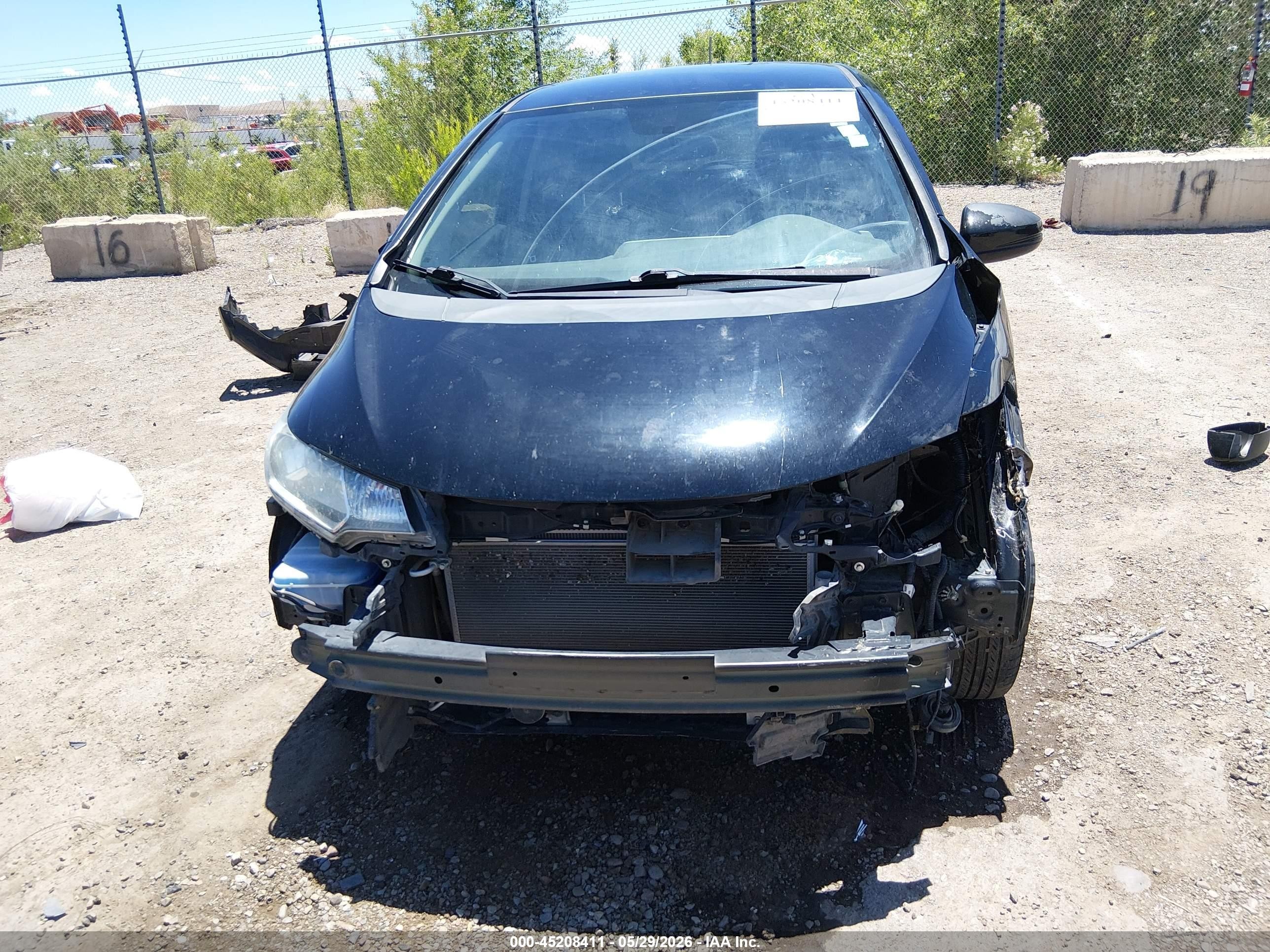 2015 Honda Fit Lx Black vin: 3HGGK5H52FM769029