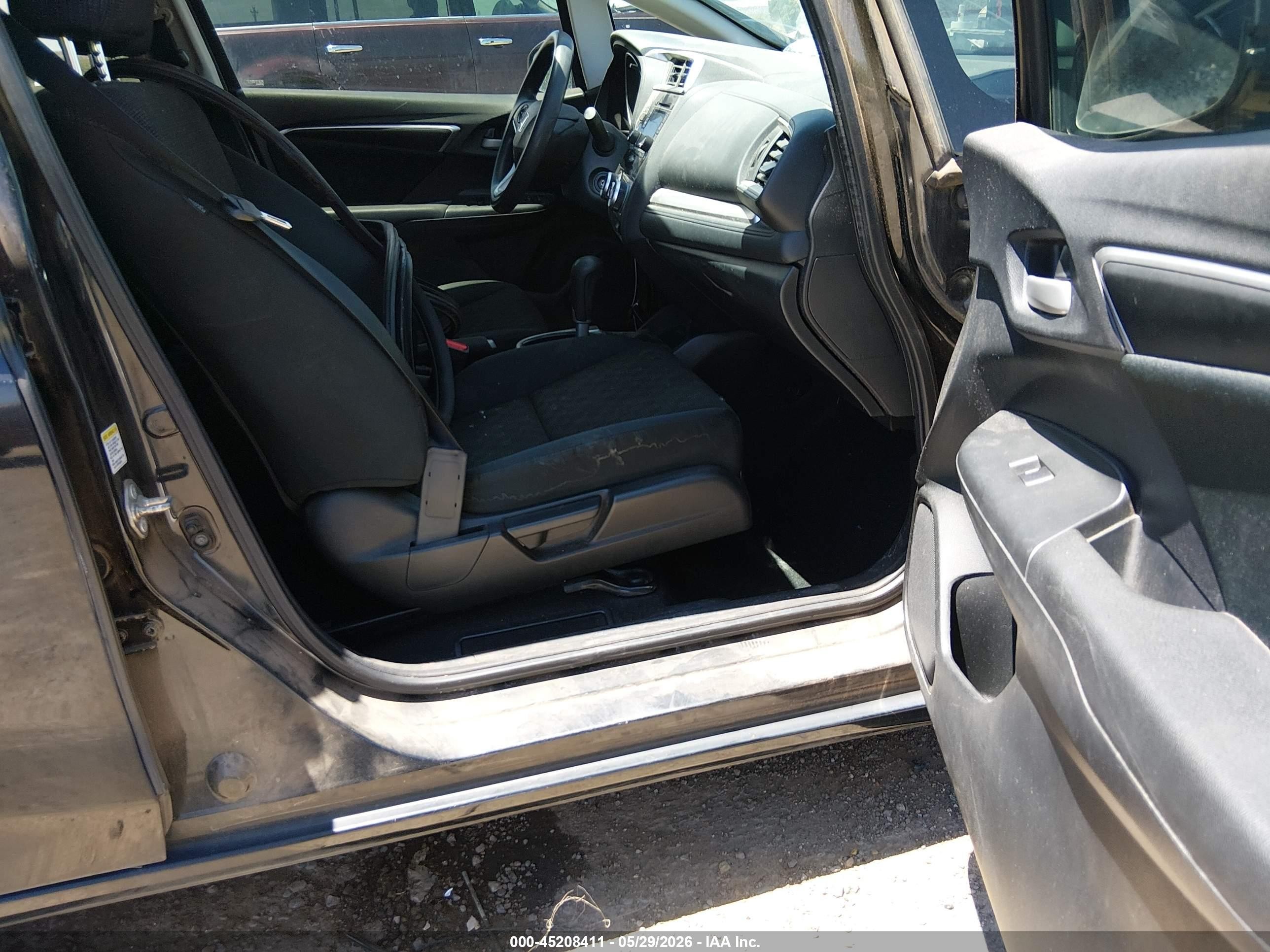 2015 Honda Fit Lx Black vin: 3HGGK5H52FM769029