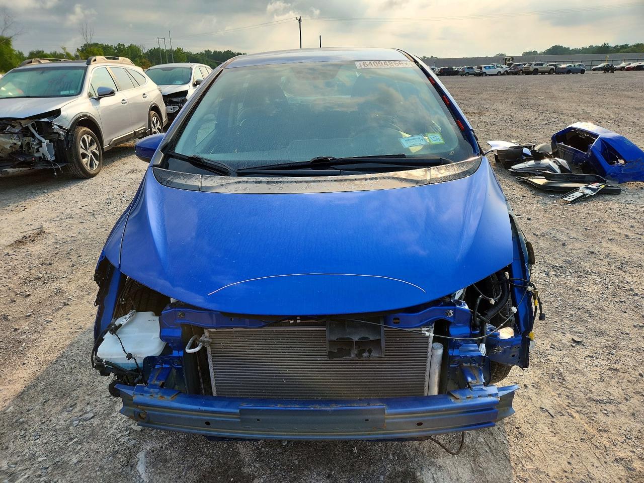 2015 Honda Fit Lx Blue vin: 3HGGK5H52FM786073
