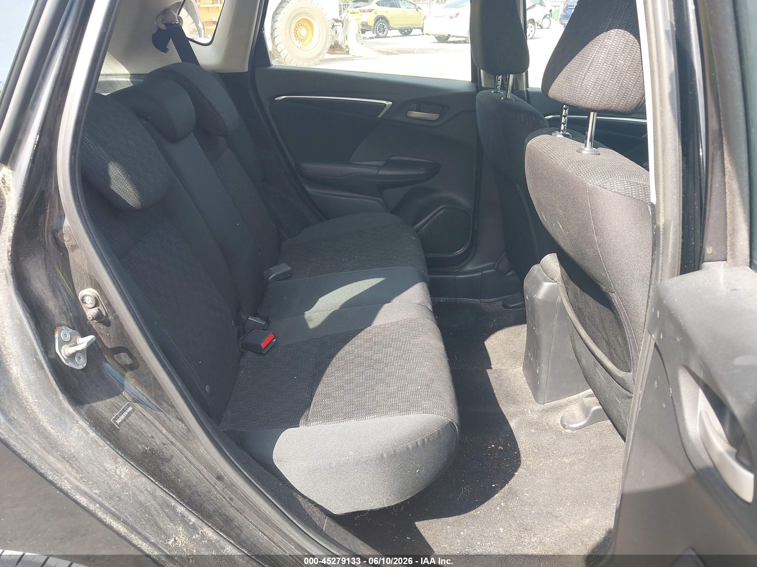 2015 Honda Fit Lx Черный vin: 3HGGK5H53FM744060