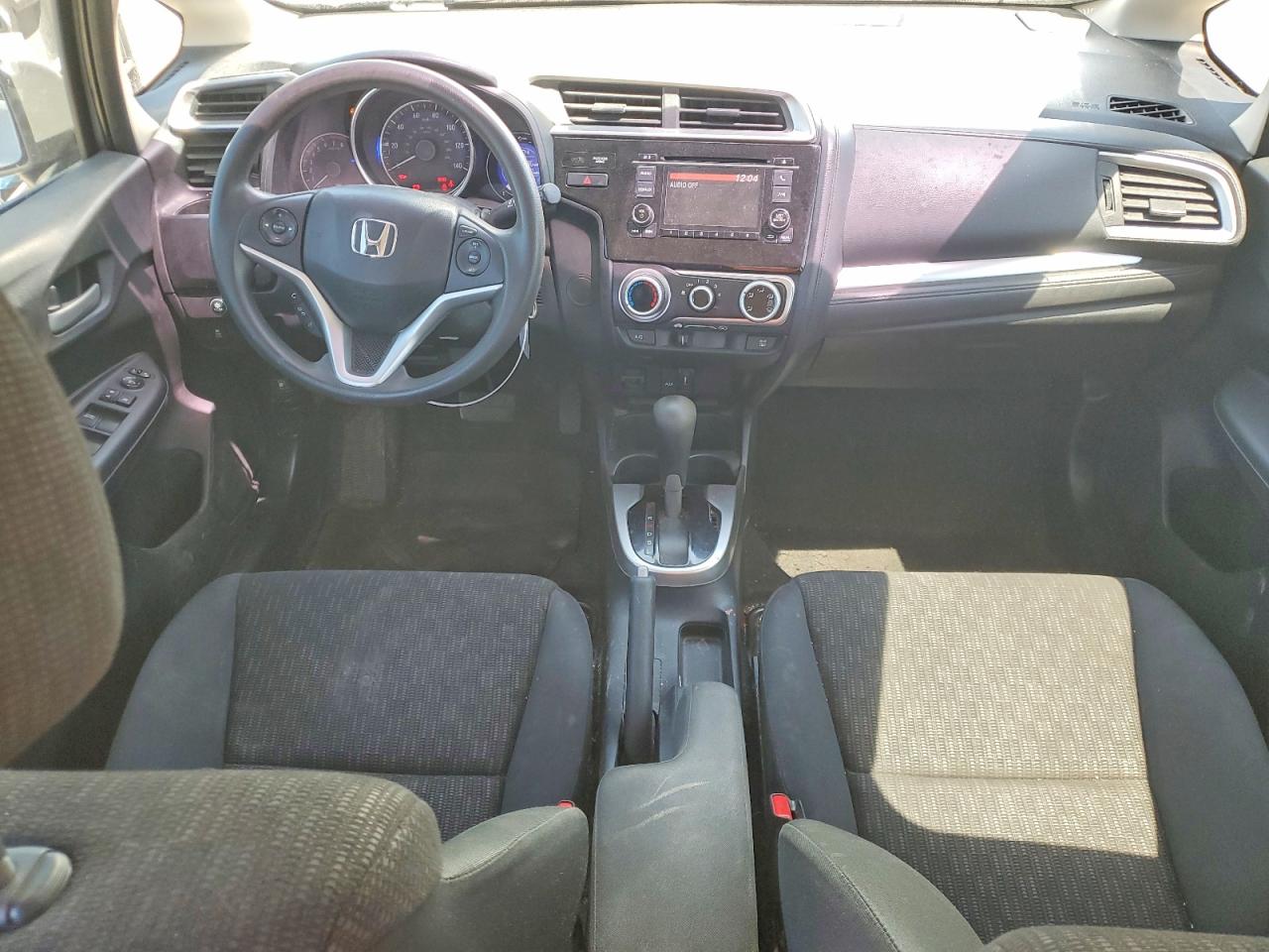 2015 Honda Fit Lx Silver vin: 3HGGK5H53FM764678
