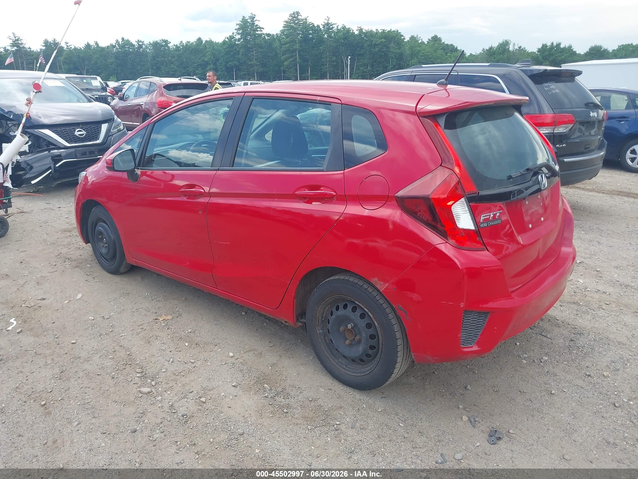 2015 Honda Fit Lx Red vin: 3HGGK5H53FM785384