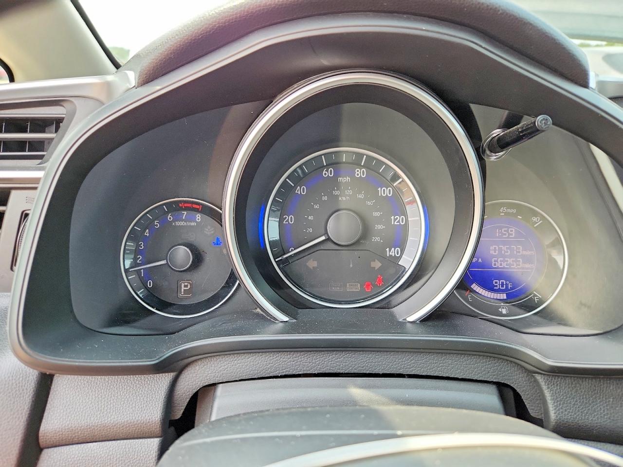 2015 Honda Fit Lx Silver vin: 3HGGK5H54FM738588