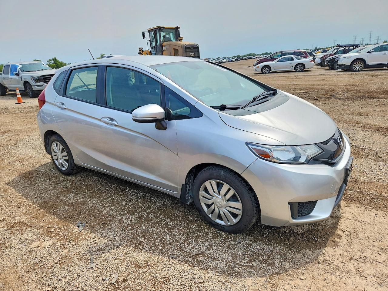 2015 Honda Fit Lx Silver vin: 3HGGK5H54FM738588
