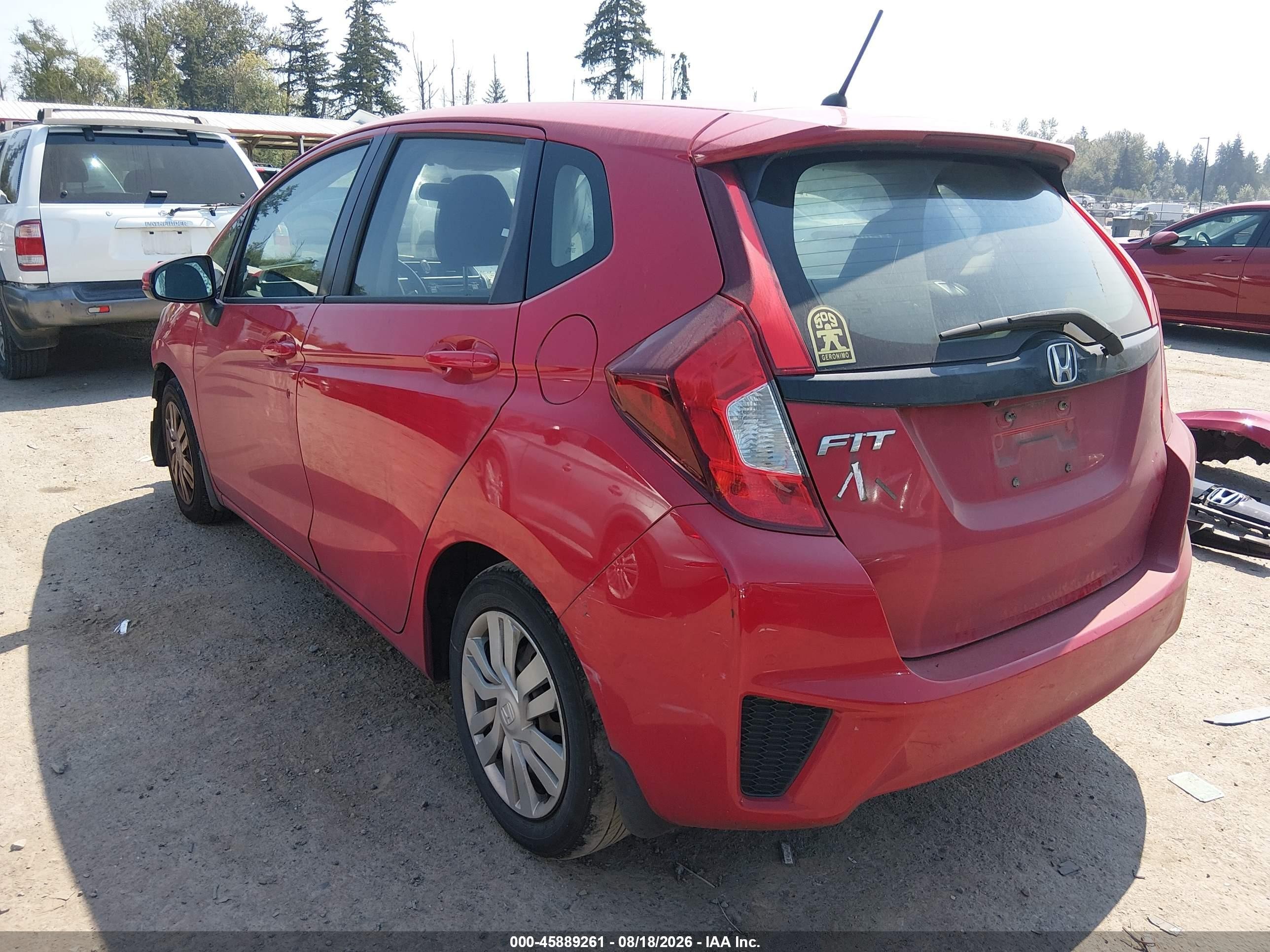 2015 Honda Fit Lx Red vin: 3HGGK5H54FM744598