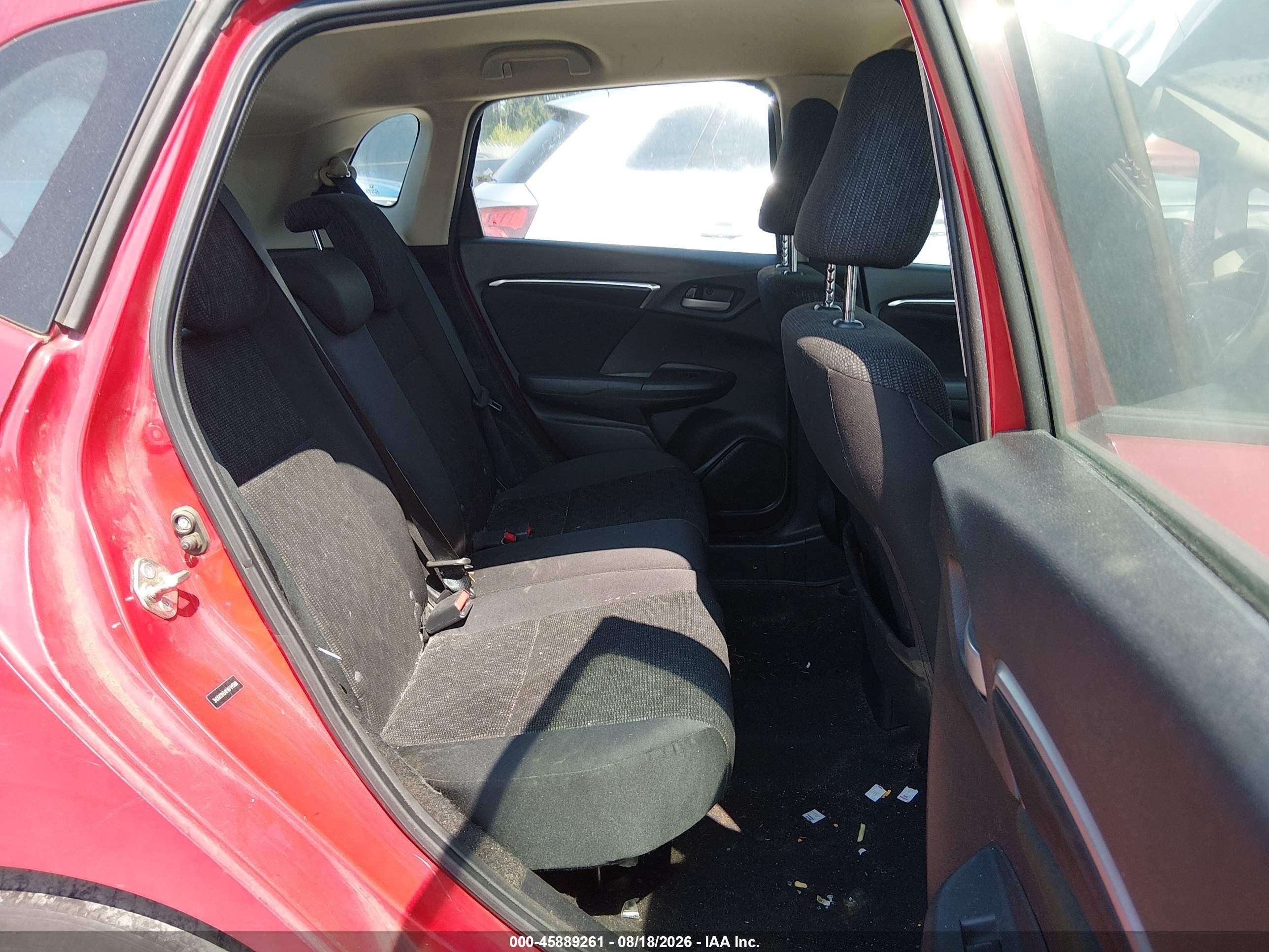 2015 Honda Fit Lx Red vin: 3HGGK5H54FM744598