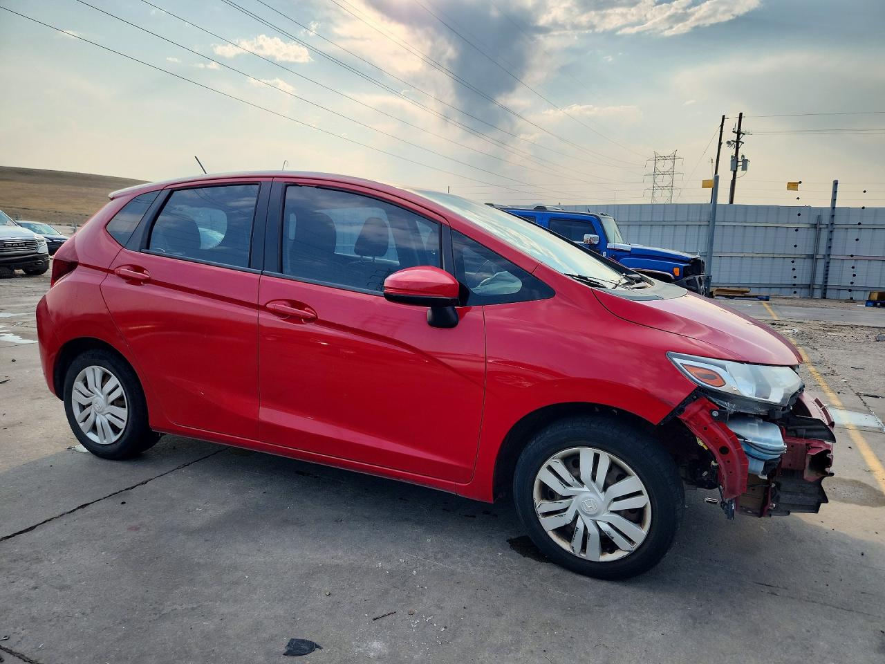 2015 Honda Fit Lx Red vin: 3HGGK5H54FM744620