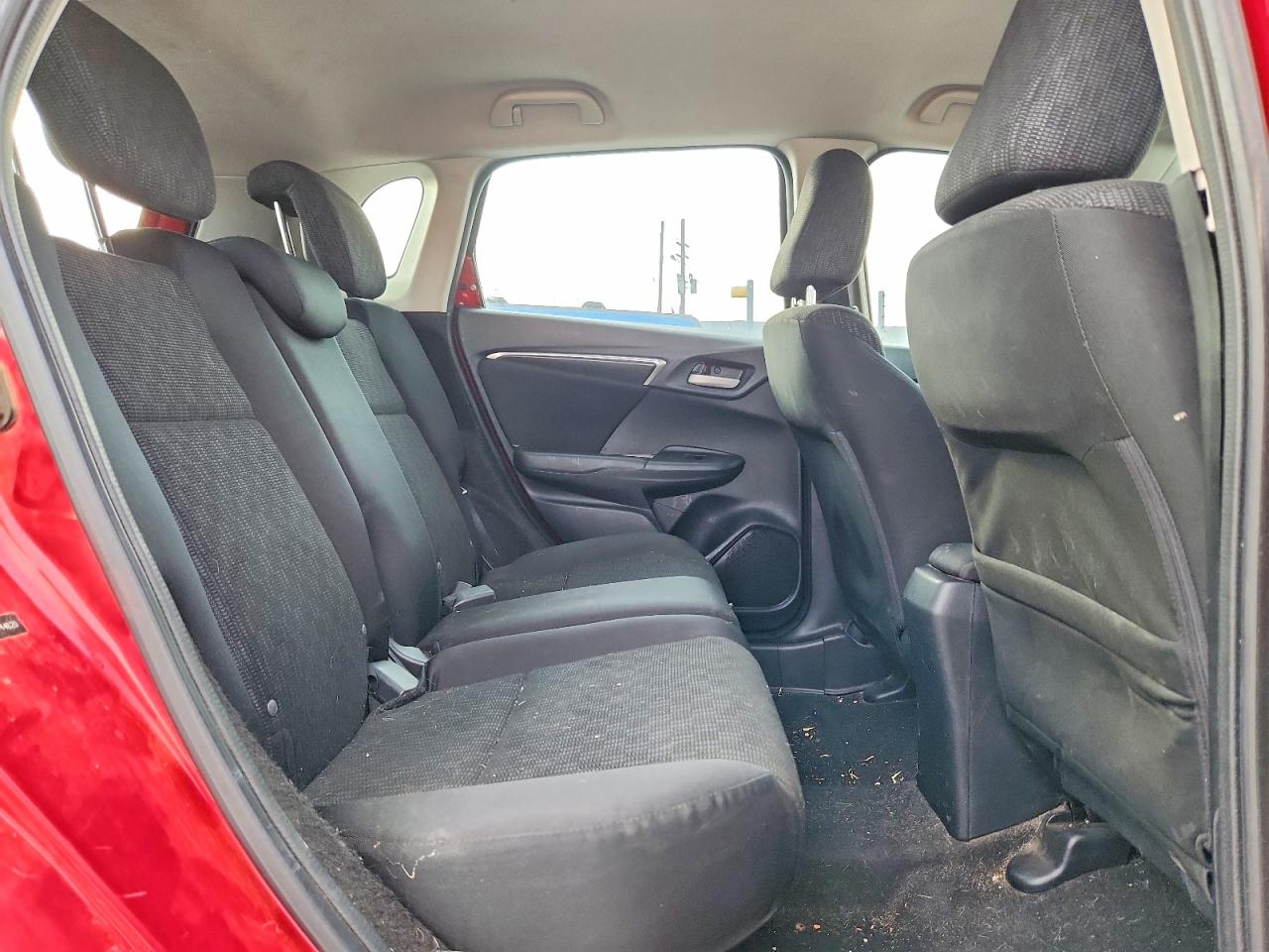 2015 Honda Fit Lx Red vin: 3HGGK5H54FM744620