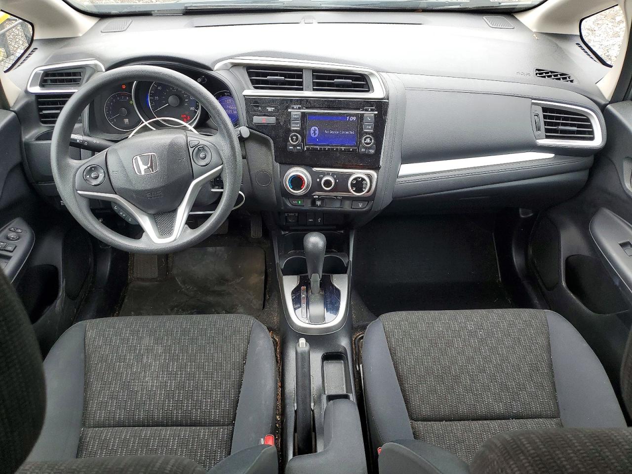 2015 Honda Fit Lx Silver vin: 3HGGK5H54FM784325