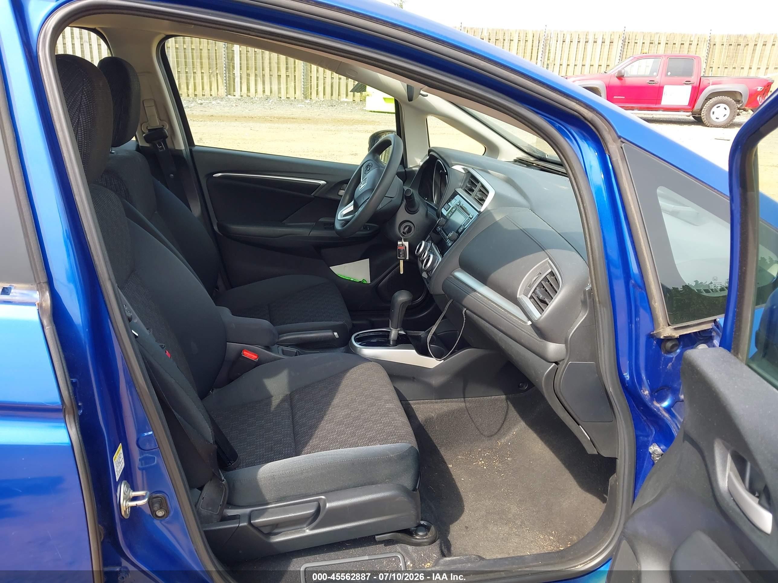 2015 Honda Fit Lx Синий vin: 3HGGK5H55FM735389