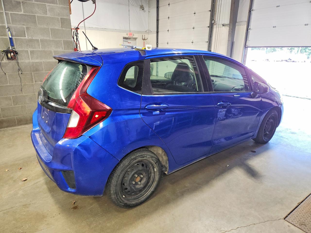 2015 Honda Fit Lx Blue vin: 3HGGK5H55FM786696