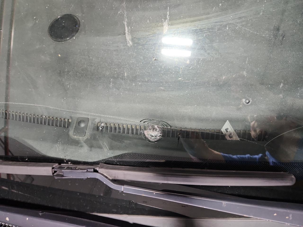 2015 Honda Fit Lx Blue vin: 3HGGK5H55FM786696 Damage: Windshield, Broken, Replacement Required