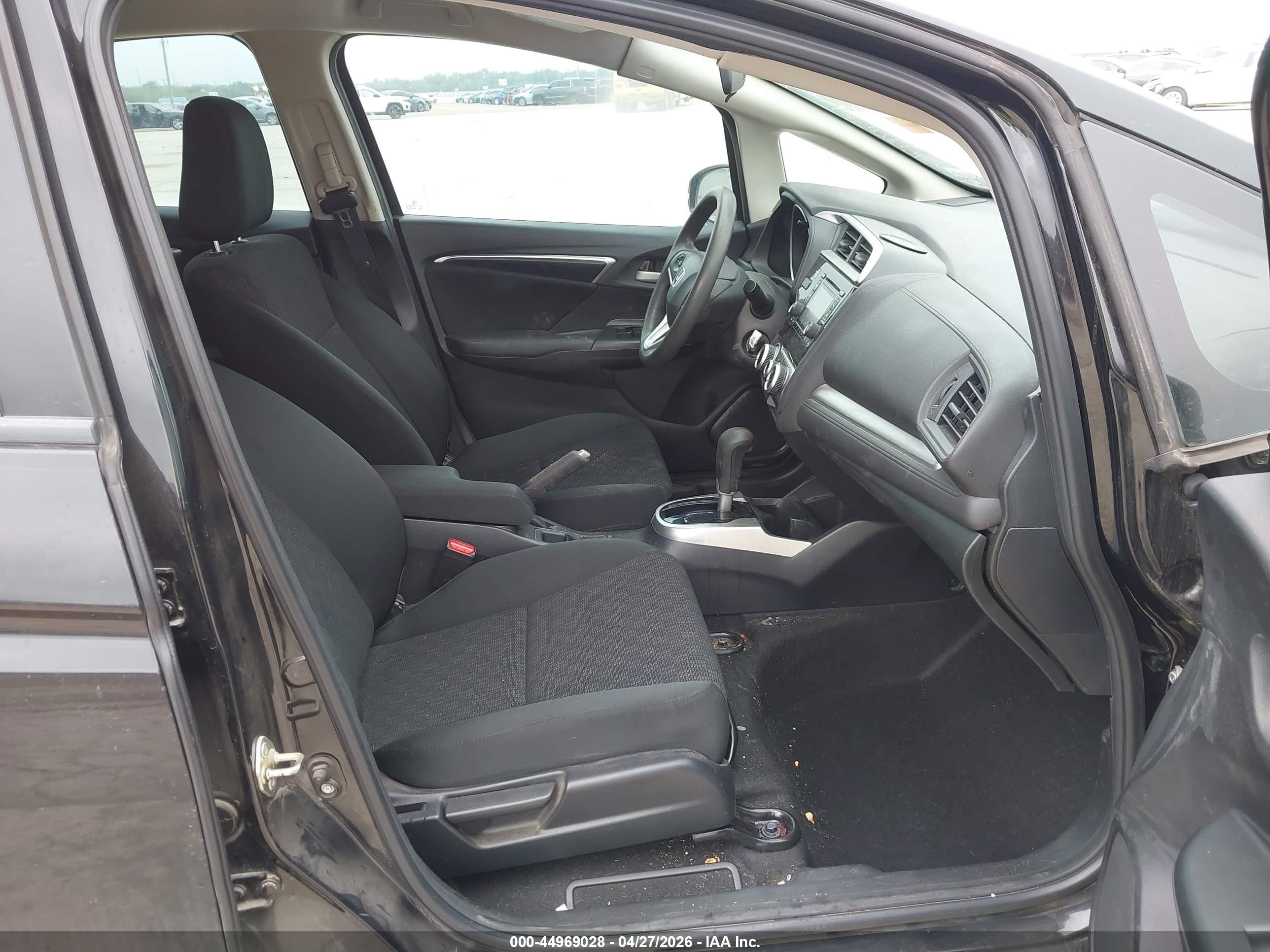 2017 Honda Fit Lx Black vin: 3HGGK5H55HM705375