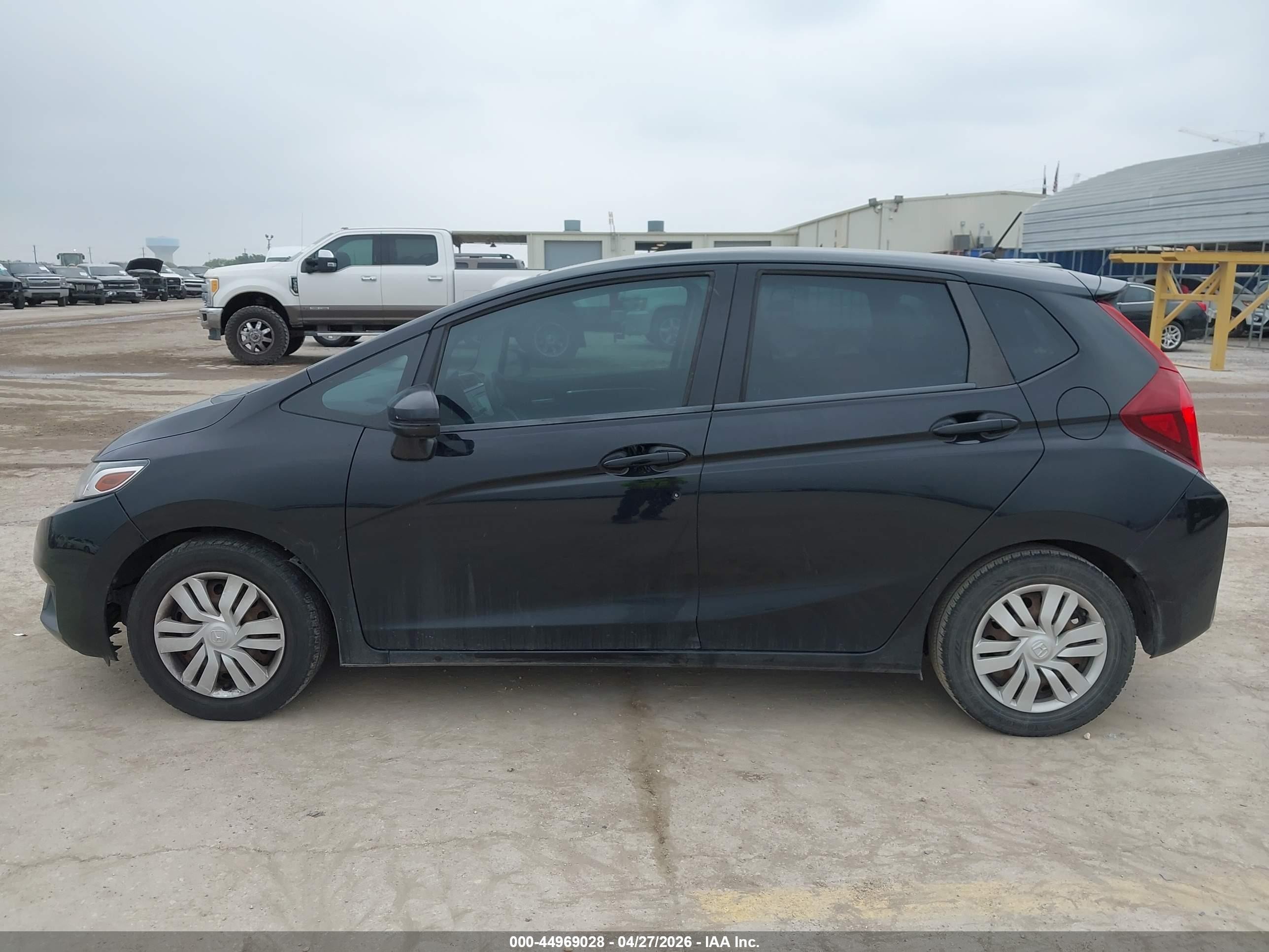 2017 Honda Fit Lx Black vin: 3HGGK5H55HM705375