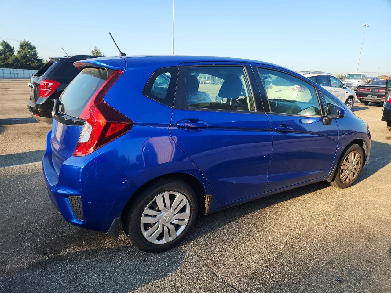2015 Honda Fit Lx Blue vin: 3HGGK5H56FM771849