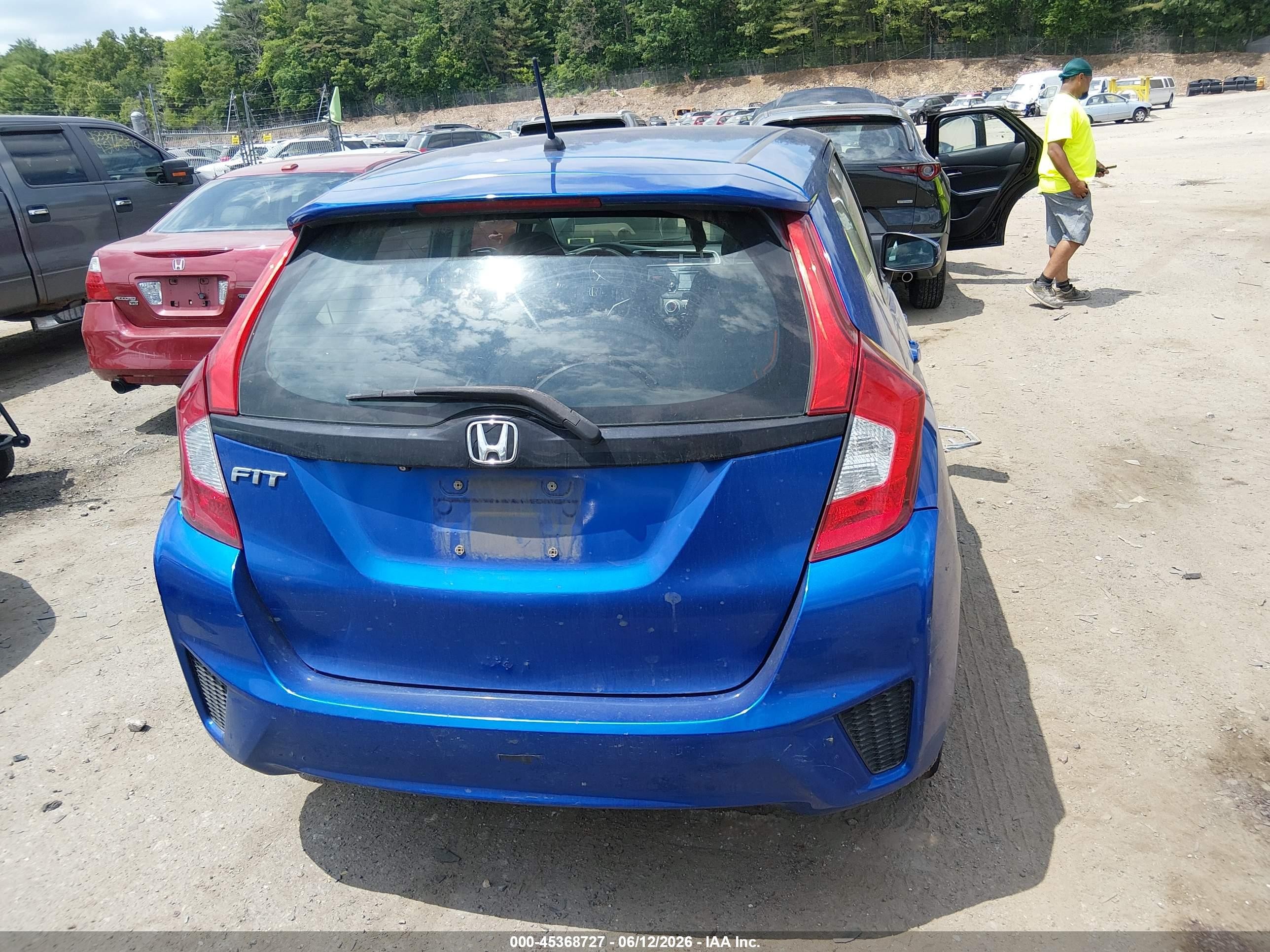 2015 Honda Fit Lx Blue vin: 3HGGK5H57FM719713