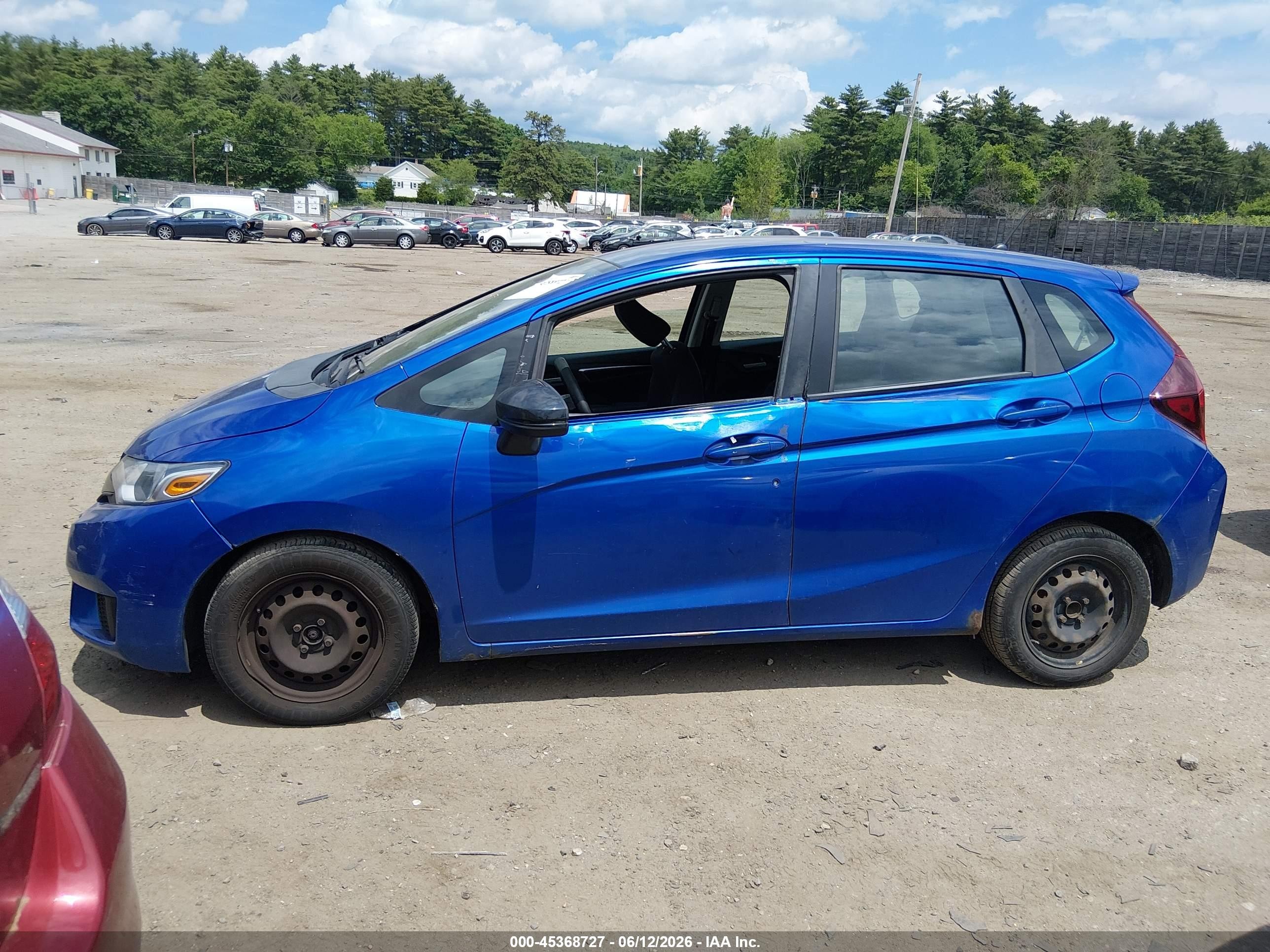 2015 Honda Fit Lx Blue vin: 3HGGK5H57FM719713