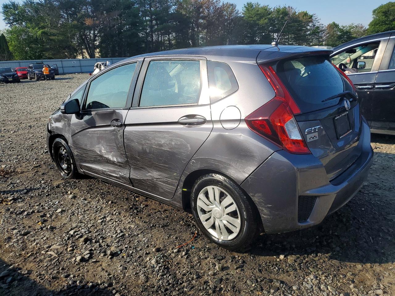 2015 Honda Fit Lx Silver vin: 3HGGK5H57FM726676