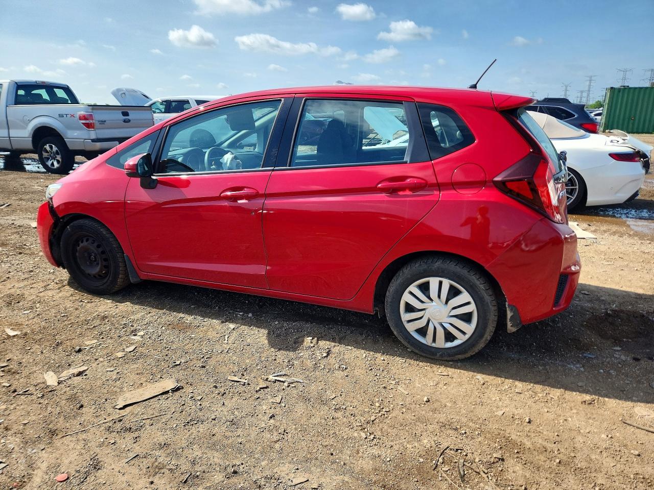 2015 Honda Fit Lx Red vin: 3HGGK5H57FM740934