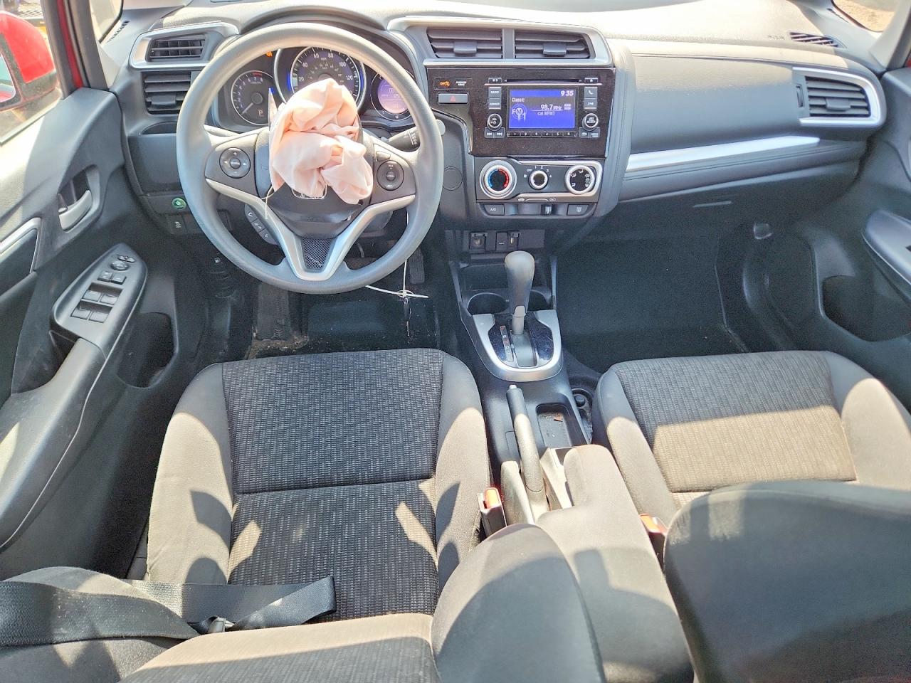 2015 Honda Fit Lx Red vin: 3HGGK5H57FM740934