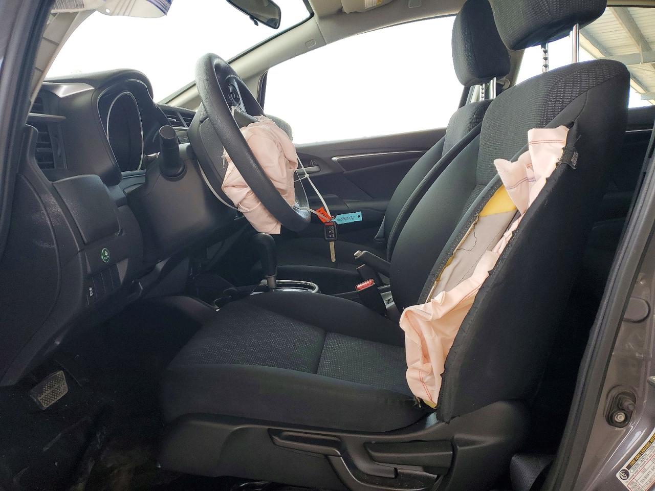 2015 Honda Fit Lx Gray vin: 3HGGK5H57FM744238
