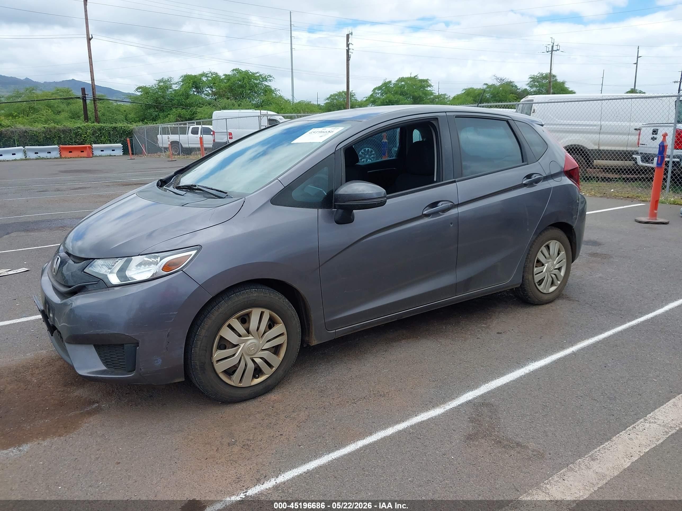 2015 Honda Fit Lx Серый vin: 3HGGK5H57FM755093
