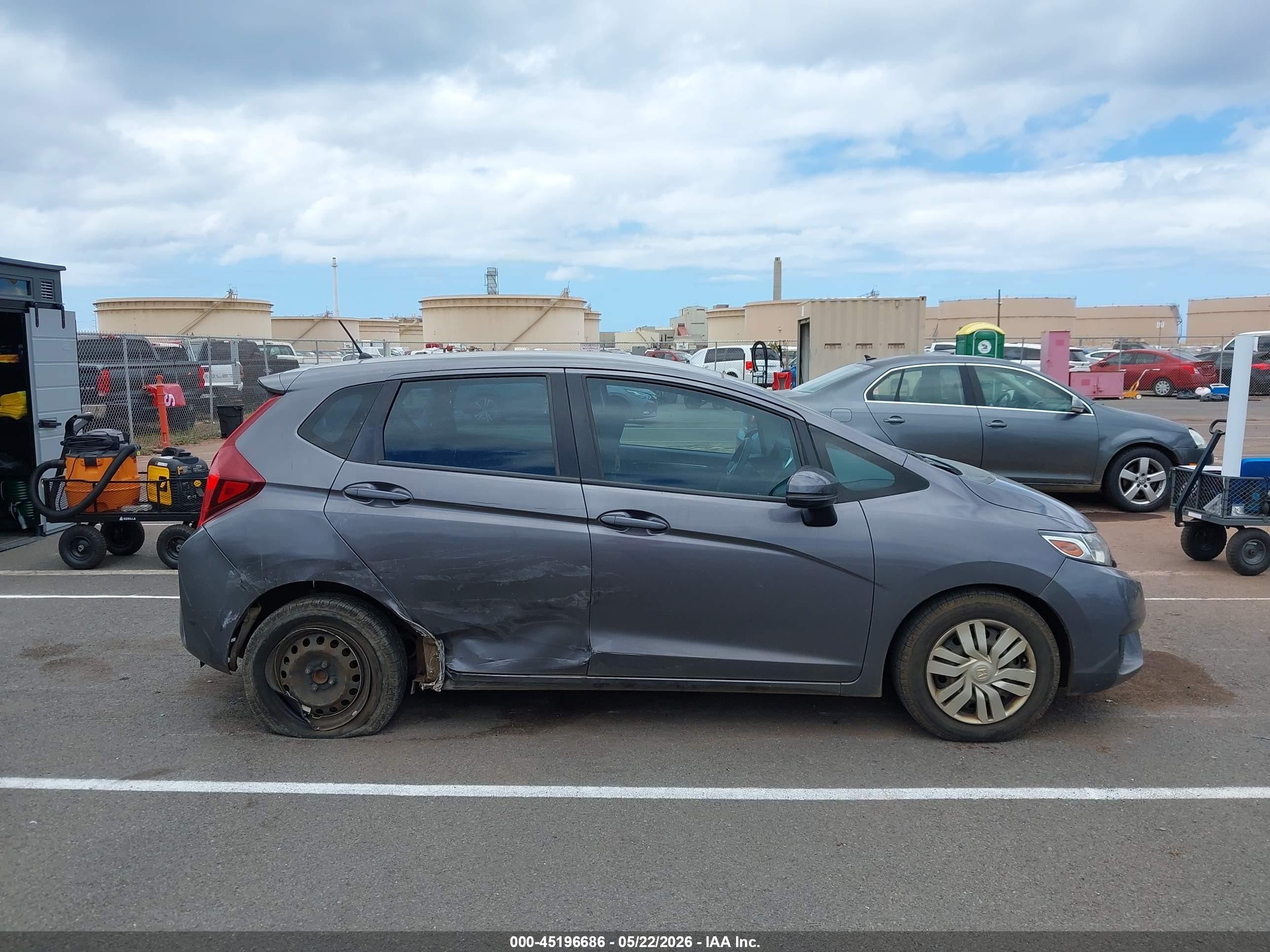 2015 Honda Fit Lx Серый vin: 3HGGK5H57FM755093