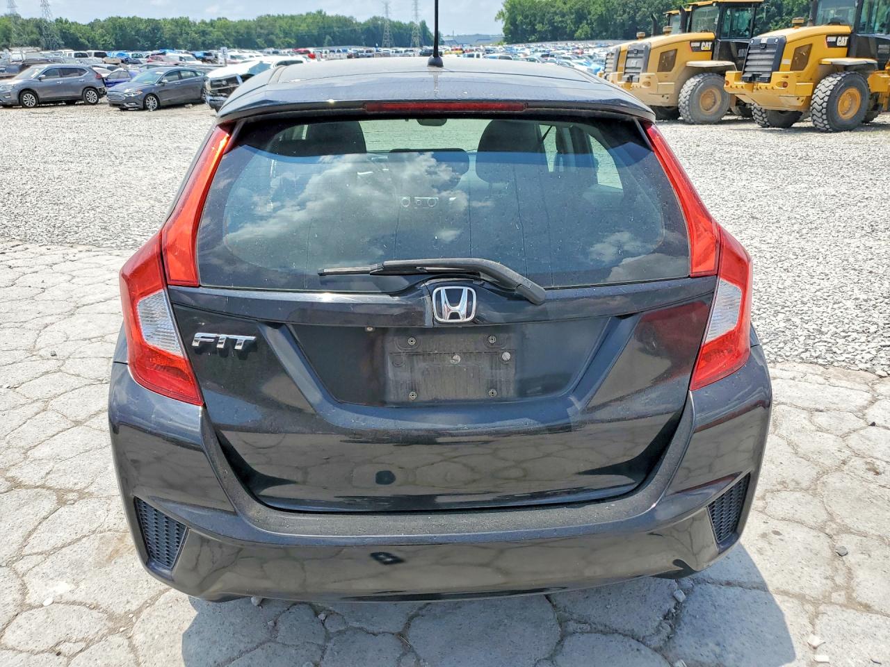 2015 Honda Fit Lx Black vin: 3HGGK5H57FM761492