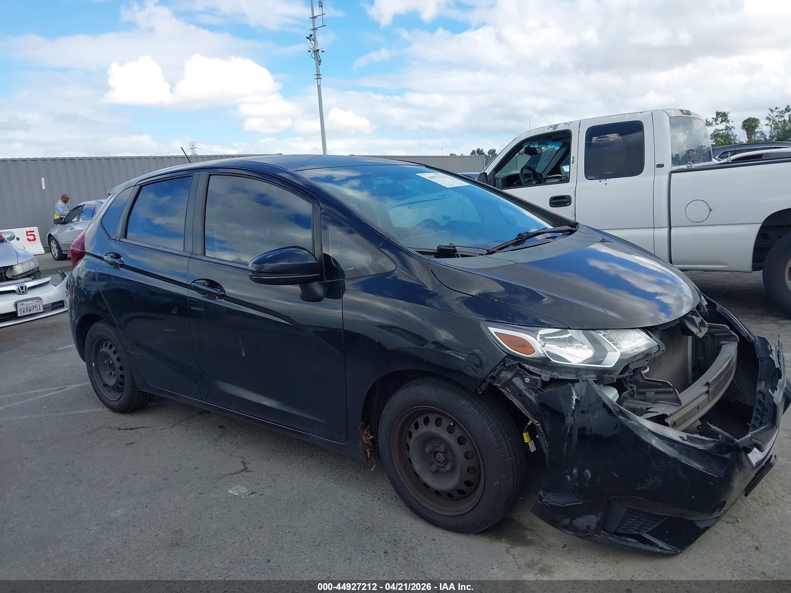 2015 Honda Fit Lx Black vin: 3HGGK5H58FM713094