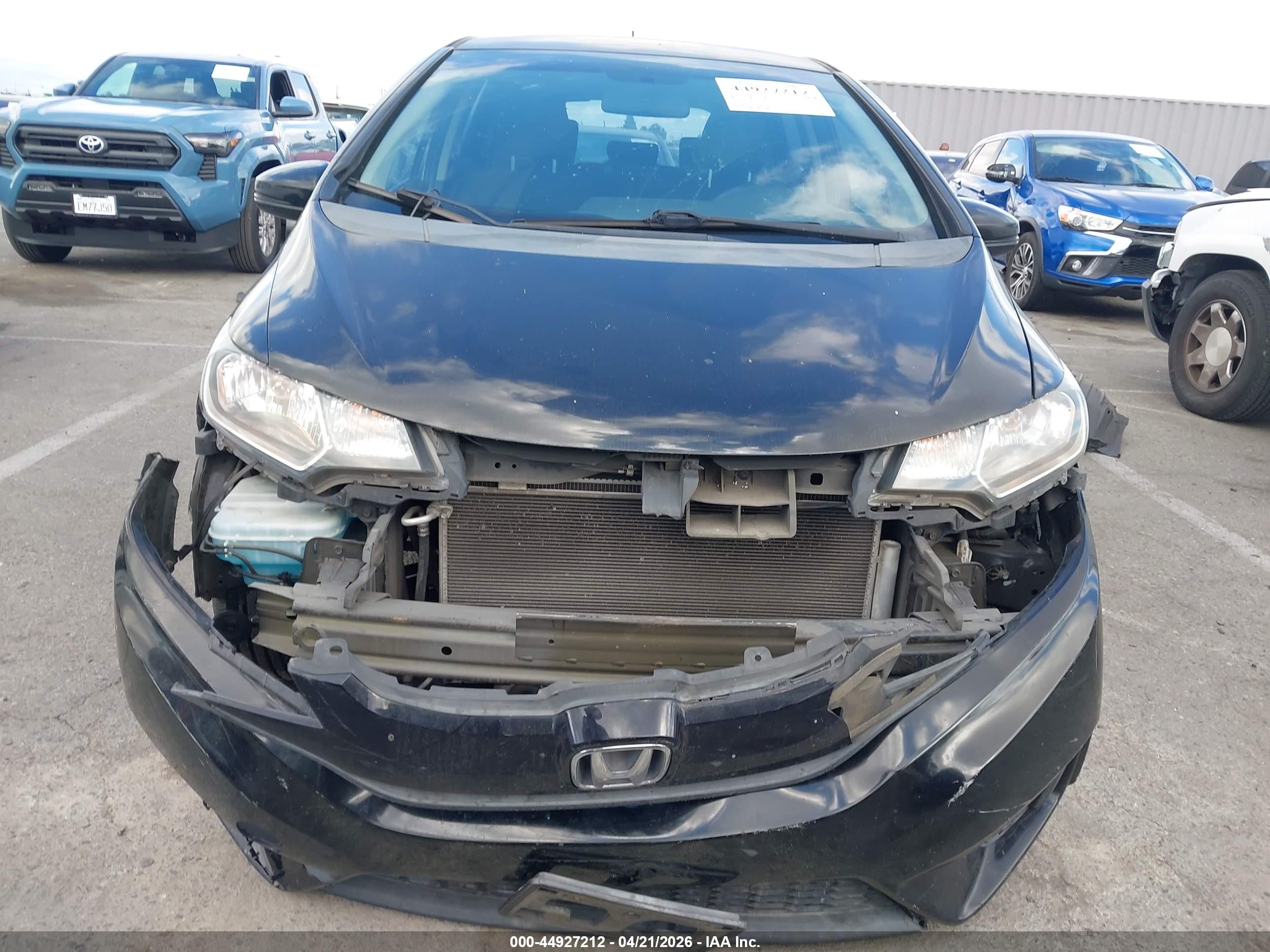 2015 Honda Fit Lx Black vin: 3HGGK5H58FM713094