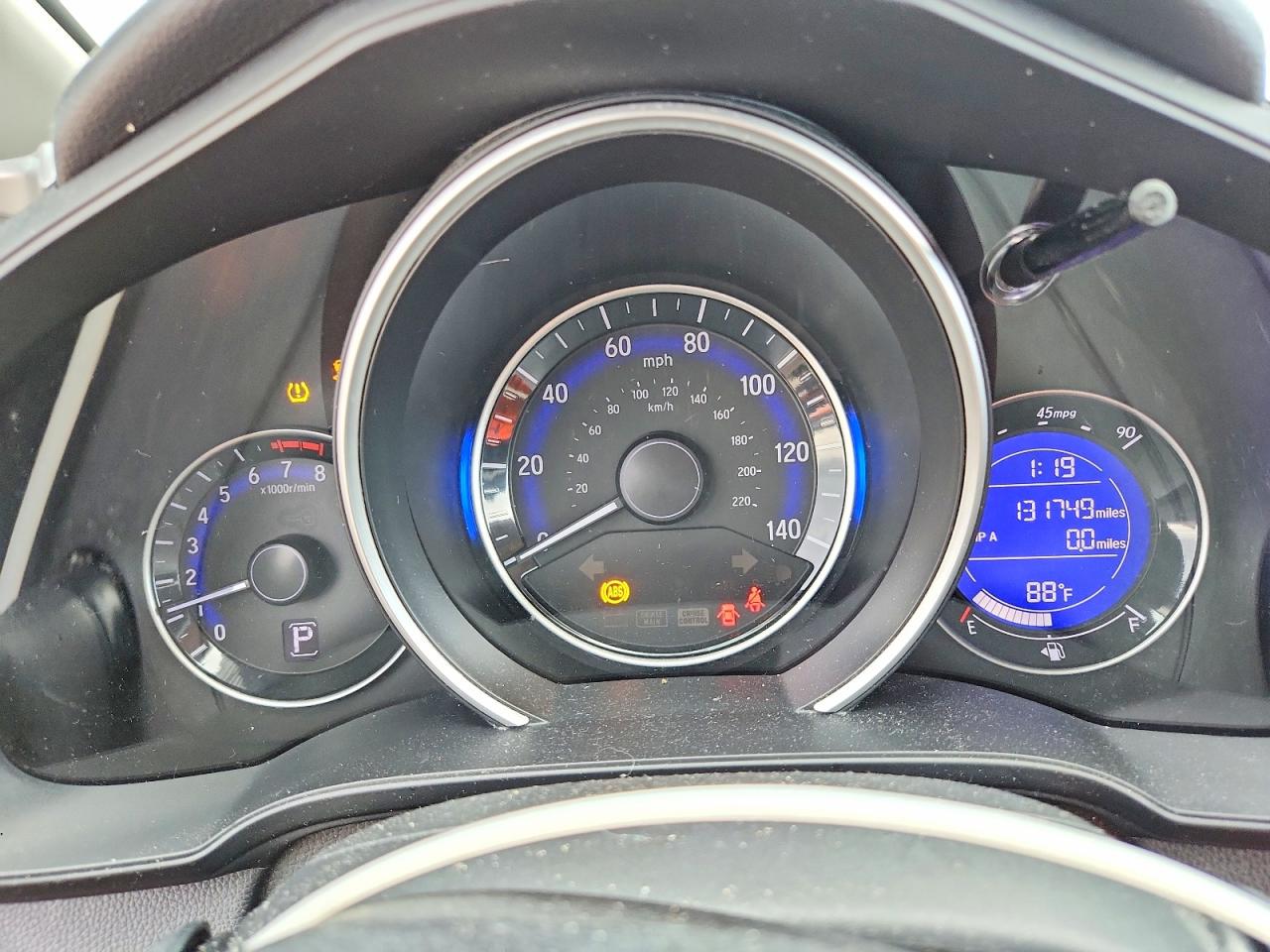 2015 Honda Fit Lx Silver vin: 3HGGK5H58FM752543