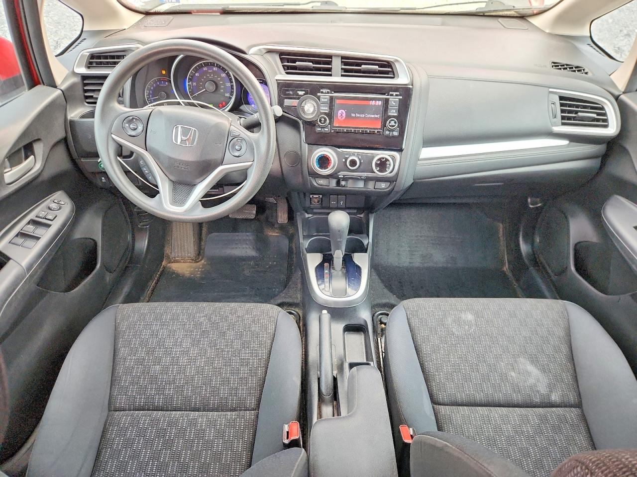 2015 Honda Fit Lx Red vin: 3HGGK5H58FM764644