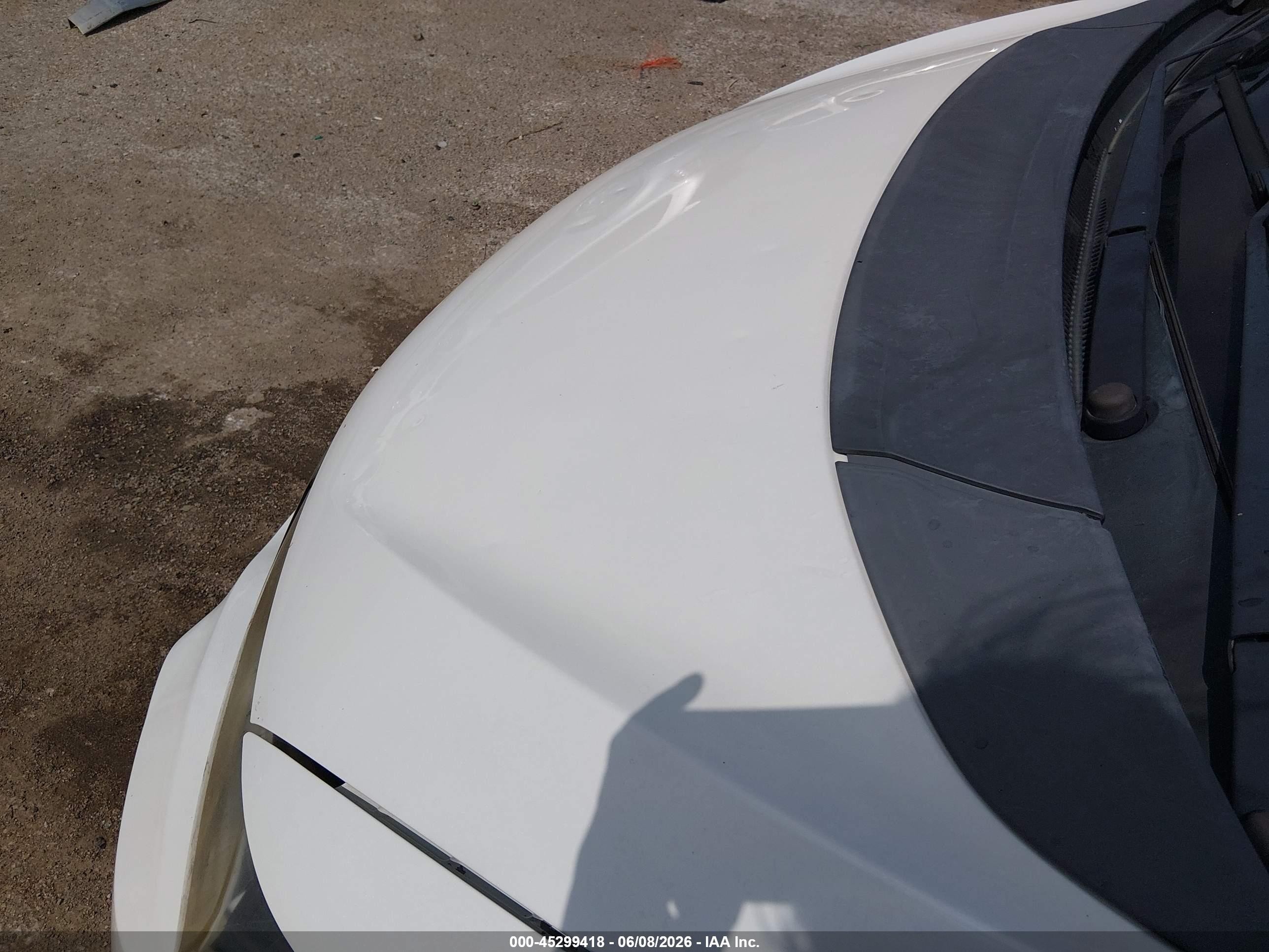 2015 Honda Fit Lx White vin: 3HGGK5H59FM709068