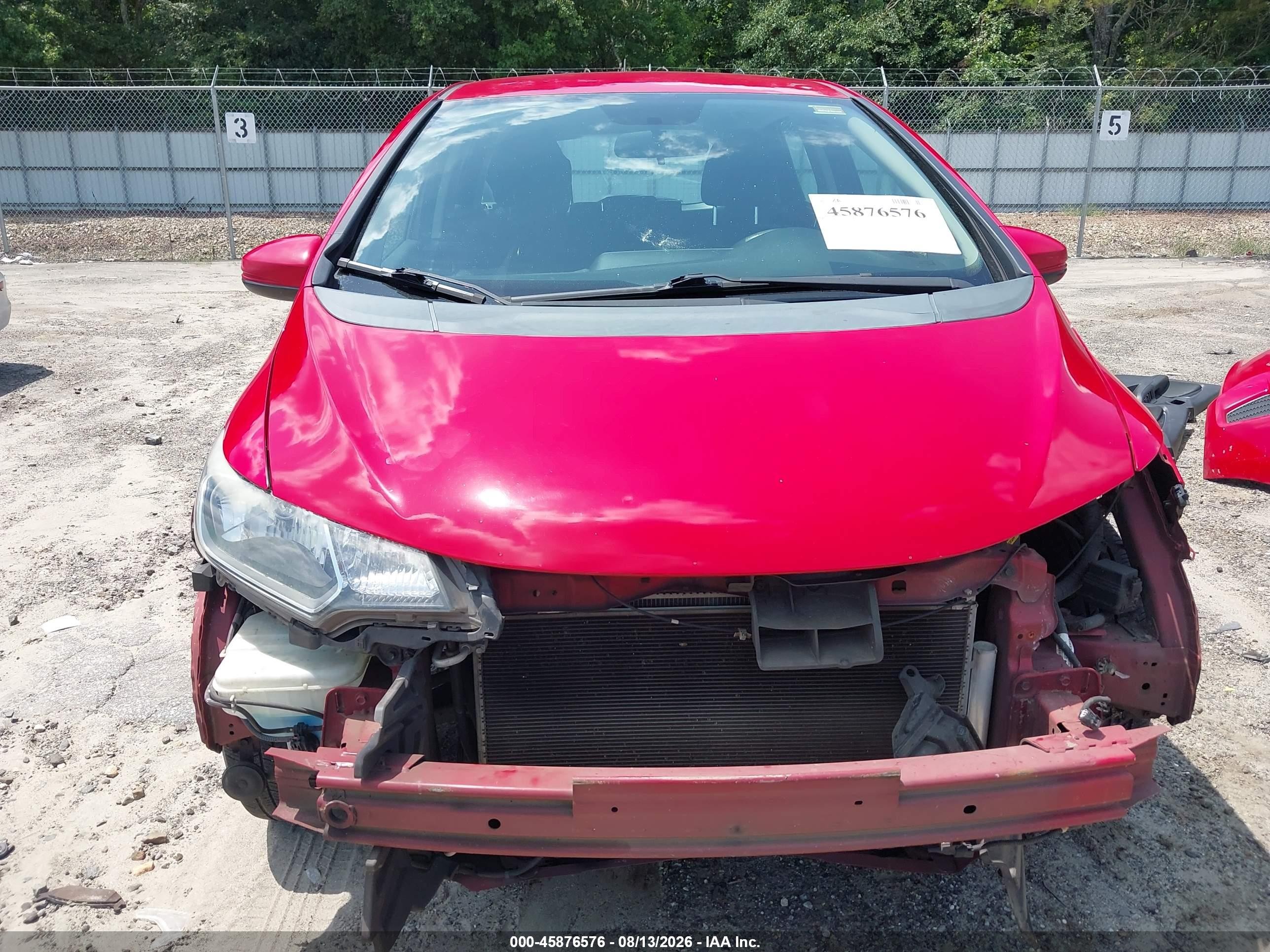 2015 Honda Fit Lx Red vin: 3HGGK5H59FM715968