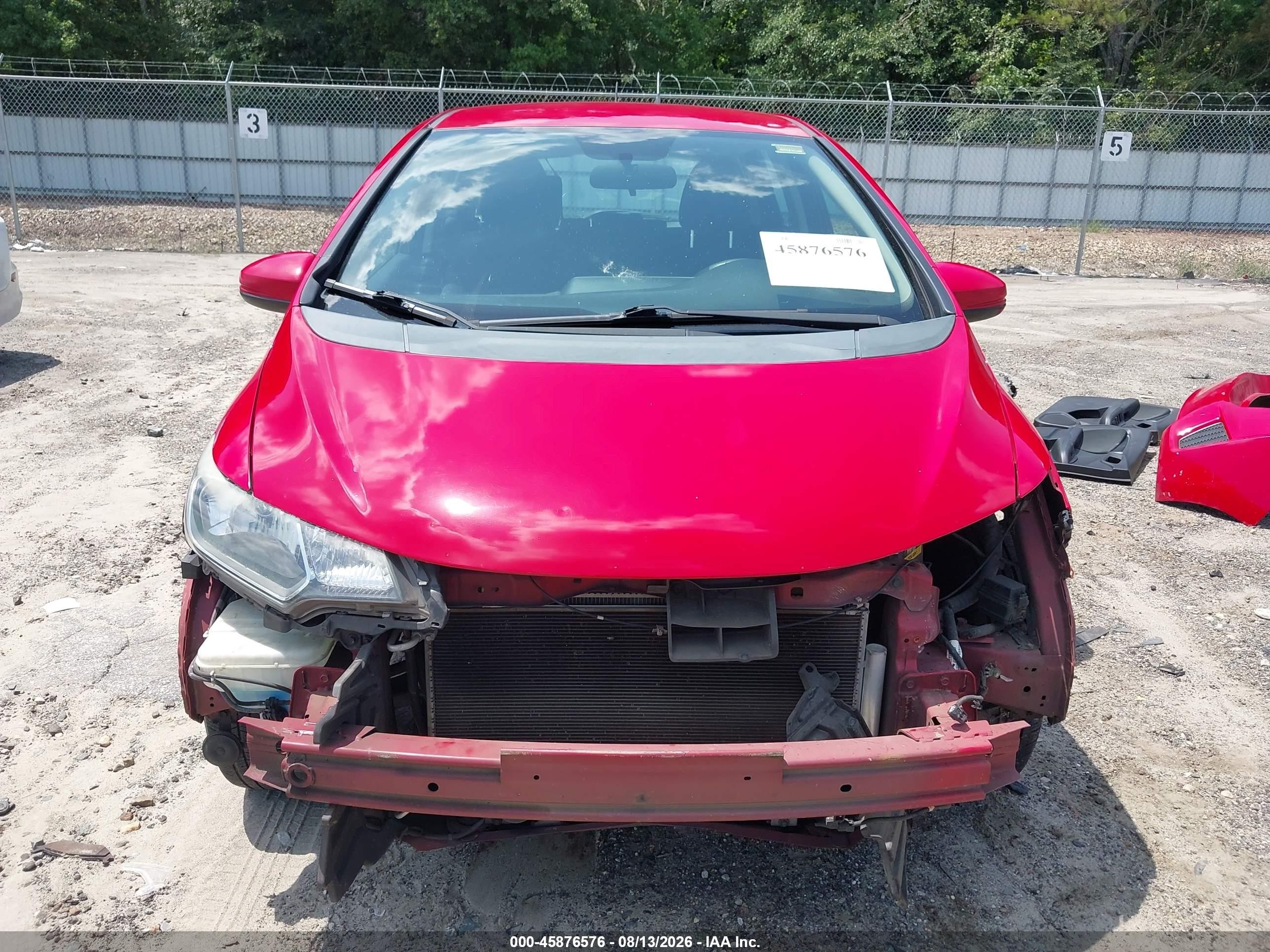 2015 Honda Fit Lx Red vin: 3HGGK5H59FM715968