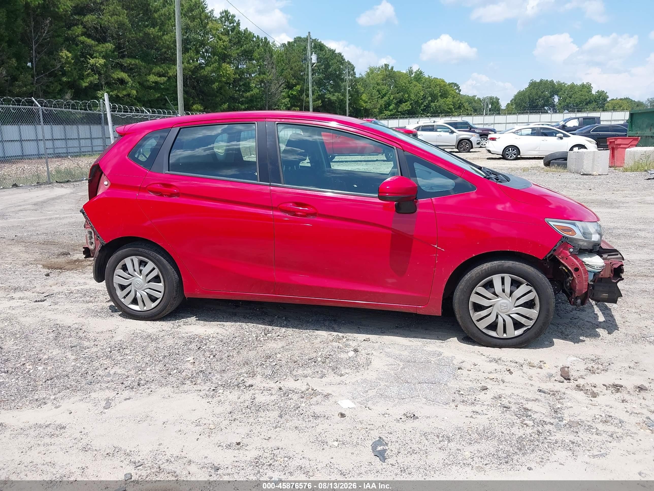 2015 Honda Fit Lx Red vin: 3HGGK5H59FM715968