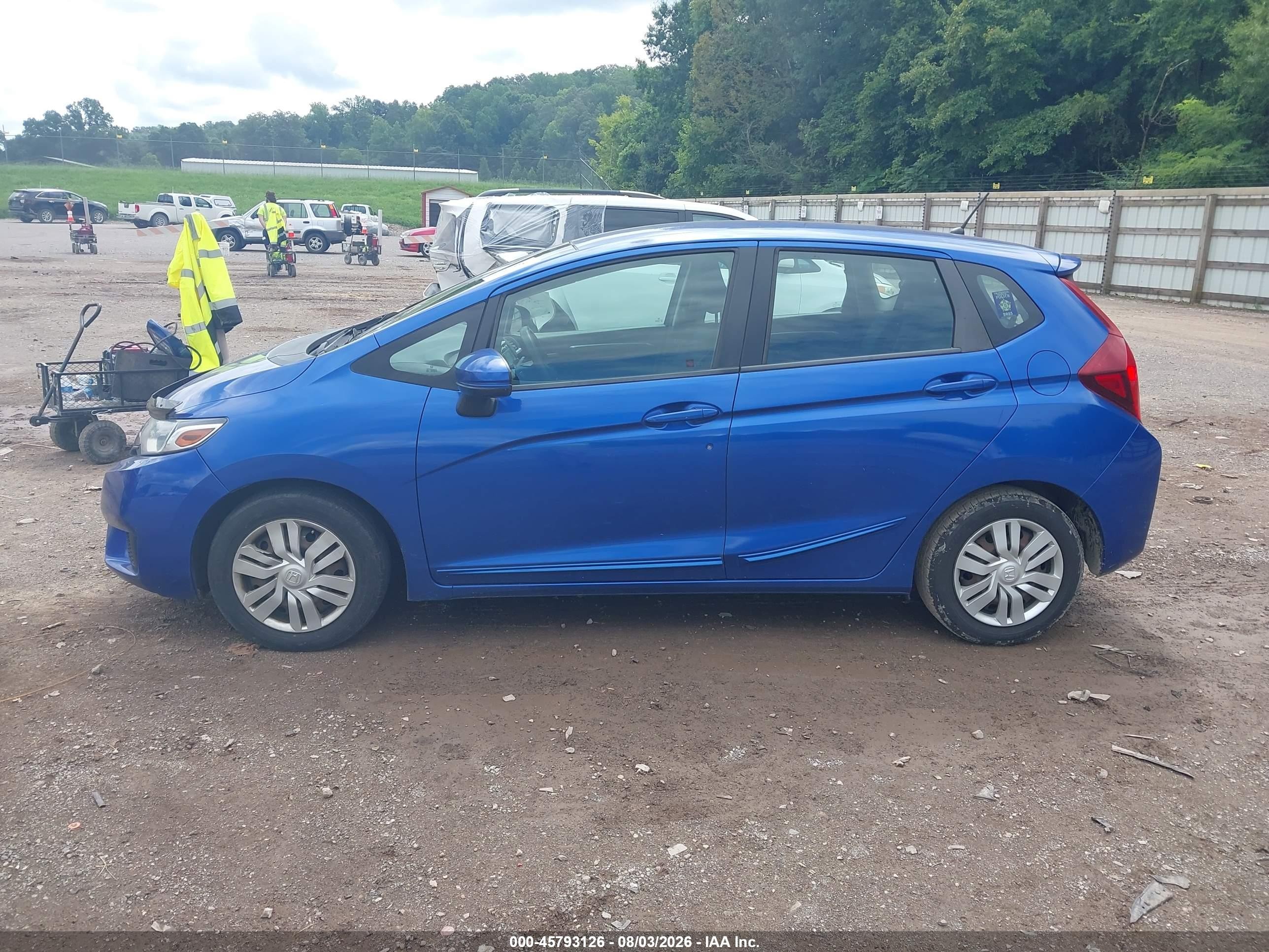 2015 Honda Fit Lx Blue vin: 3HGGK5H59FM777970
