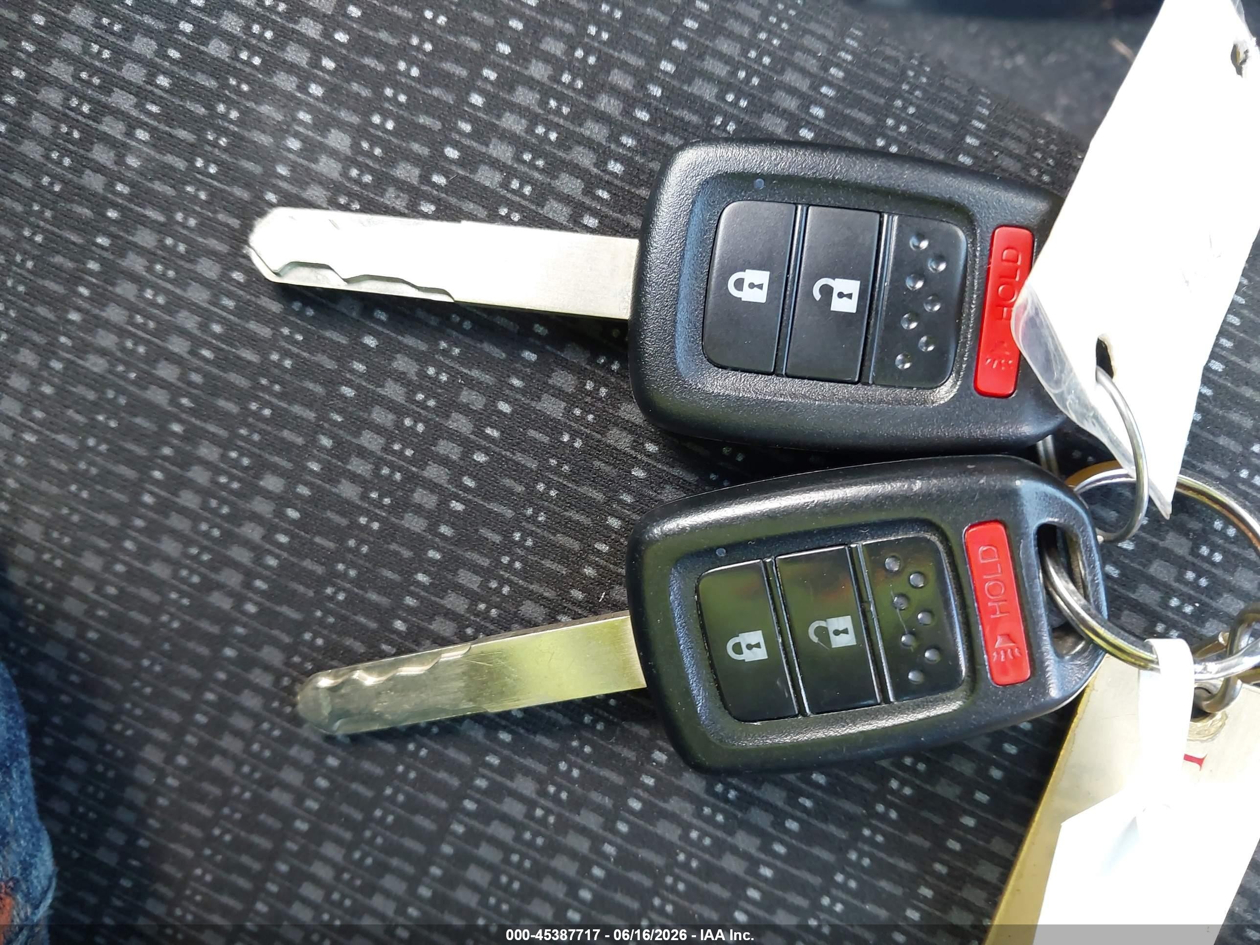 2015 Honda Fit Lx Gray vin: 3HGGK5H5XFM710813