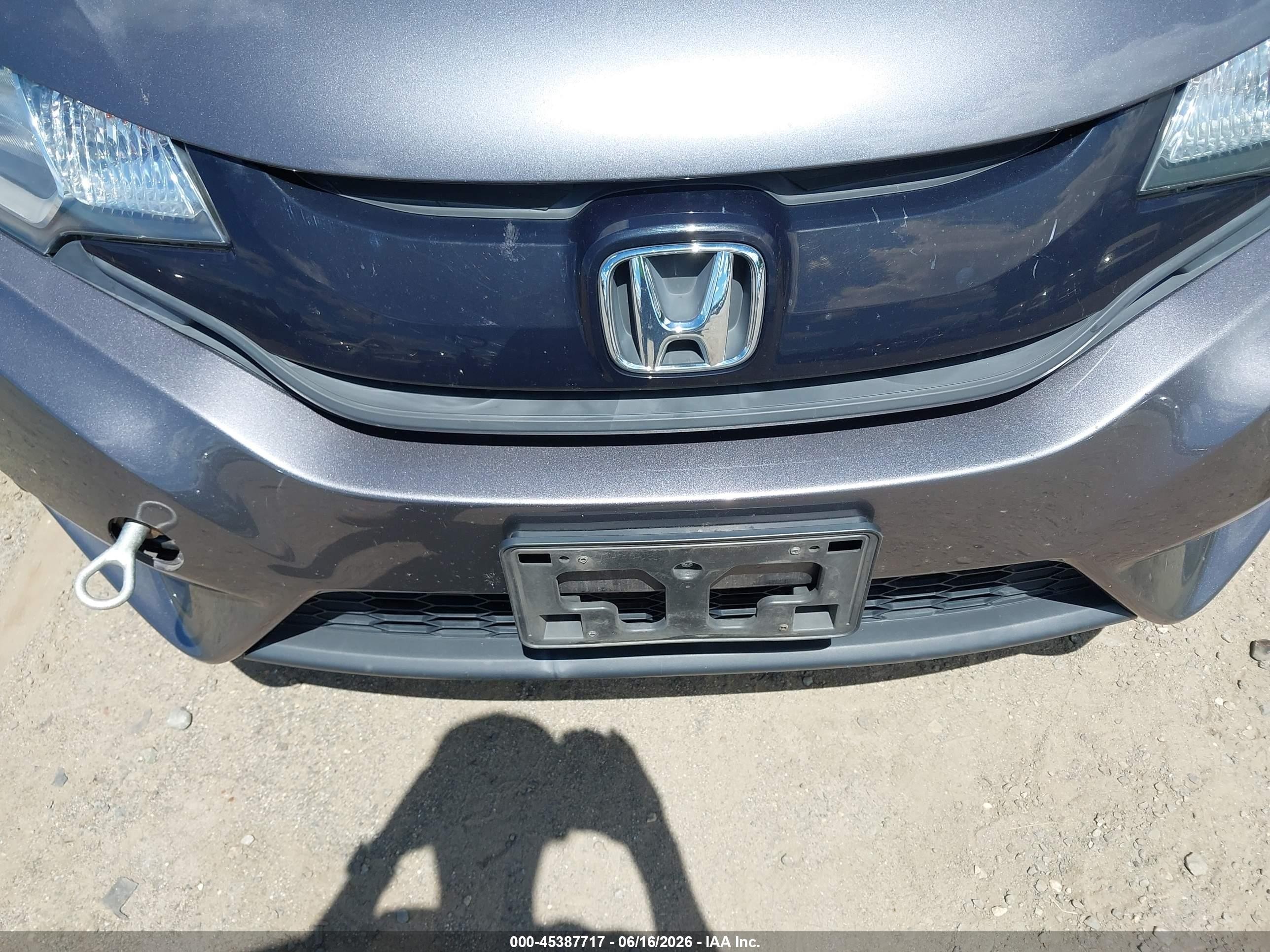 2015 Honda Fit Lx Gray vin: 3HGGK5H5XFM710813