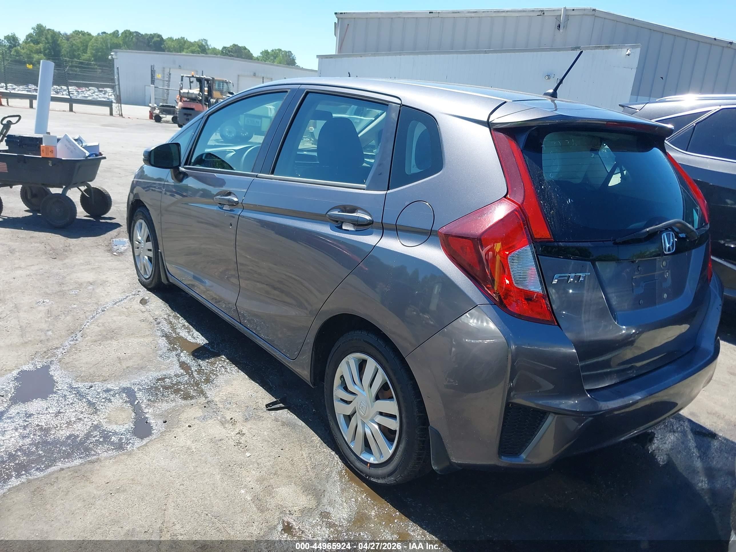 2015 Honda Fit Lx Серый vin: 3HGGK5H5XFM760434
