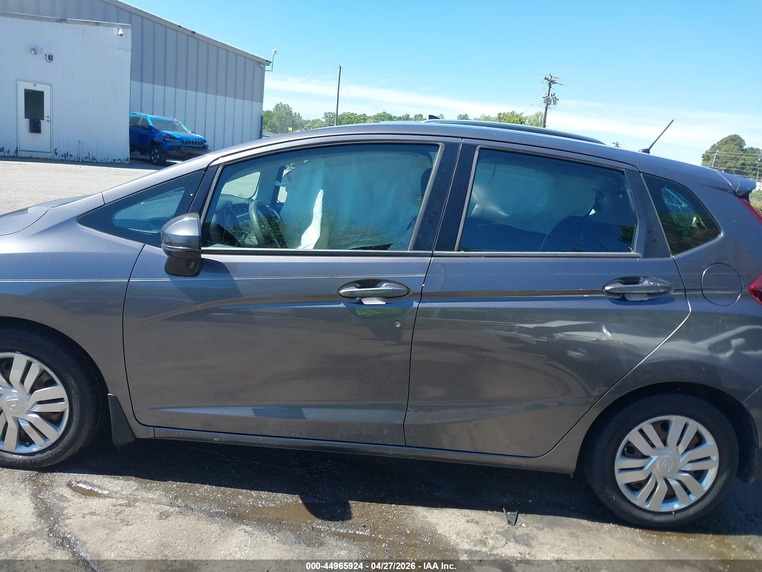 2015 Honda Fit Lx Серый vin: 3HGGK5H5XFM760434