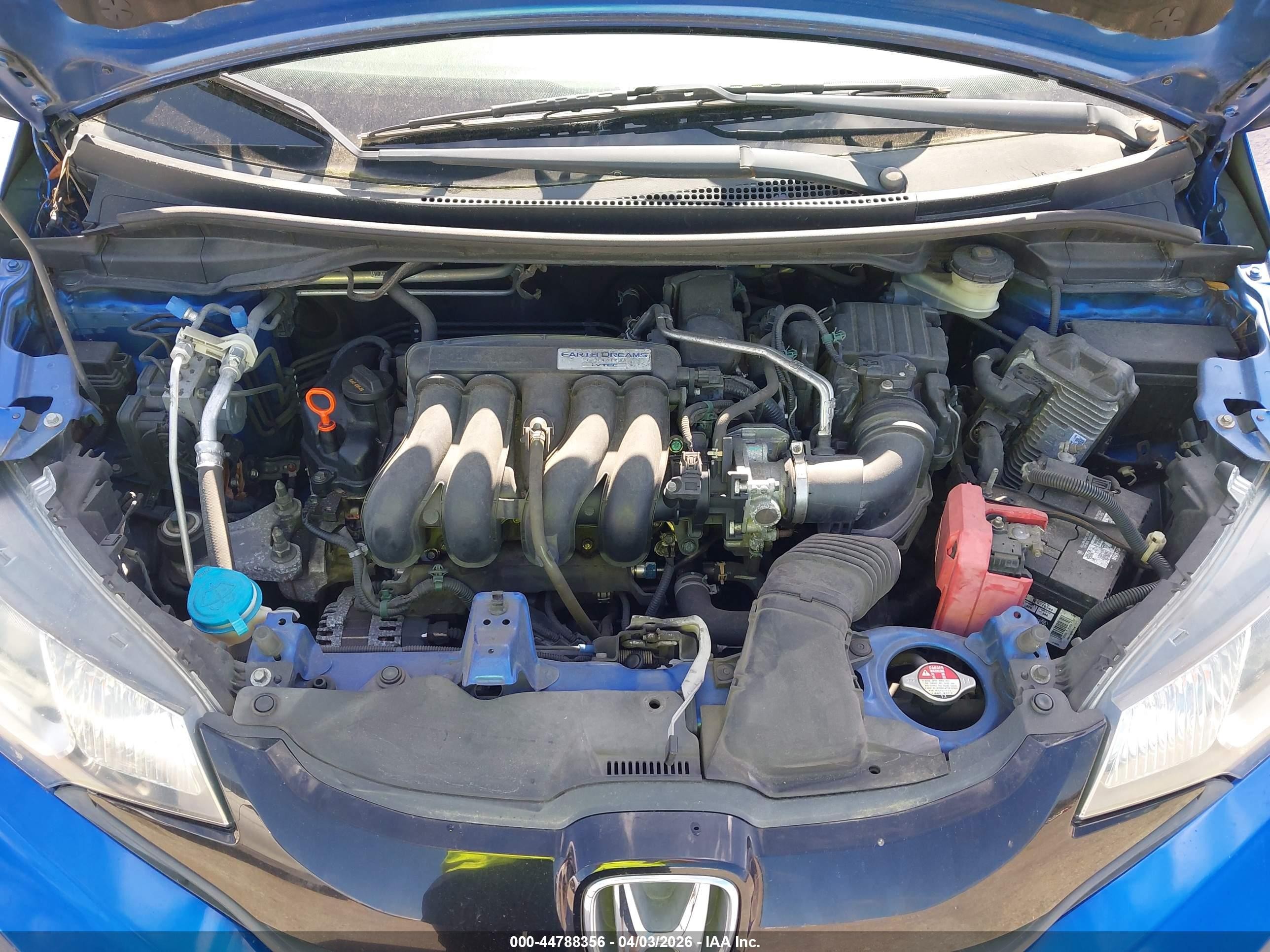 2015 Honda Fit Lx Blue vin: 3HGGK5H5XFM768291