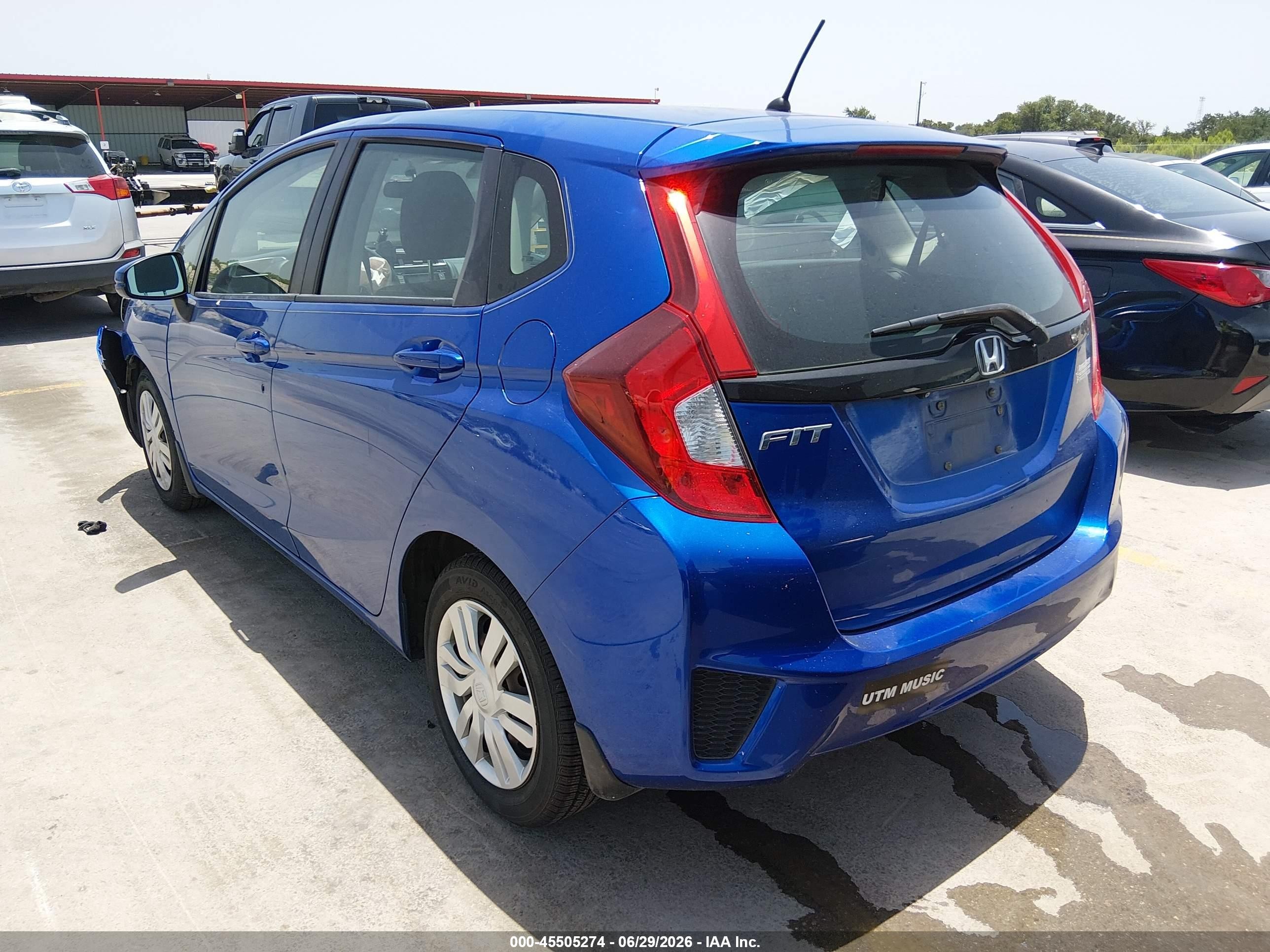 2015 Honda Fit Lx Blue vin: 3HGGK5H5XFM778366