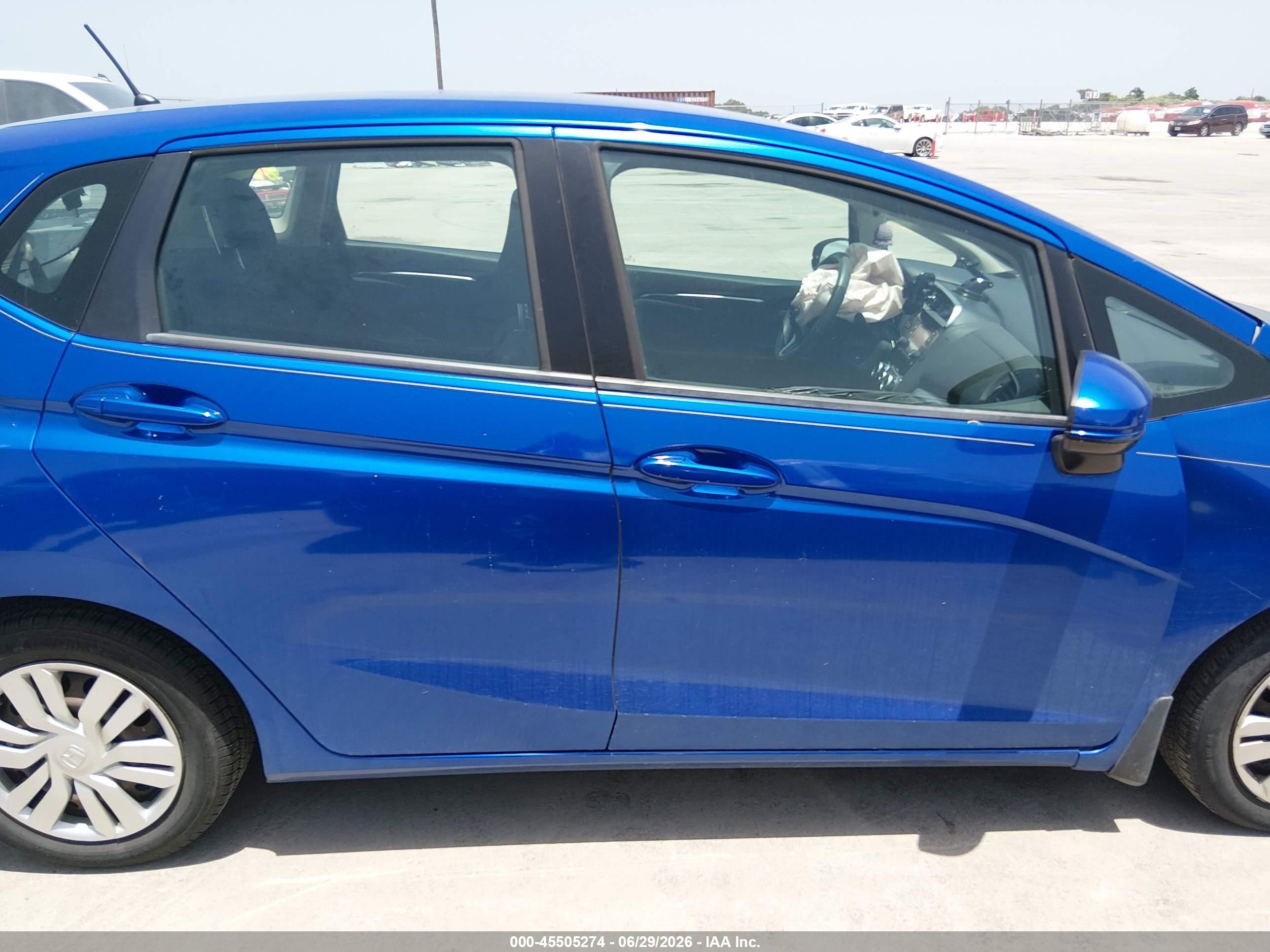 2015 Honda Fit Lx Blue vin: 3HGGK5H5XFM778366