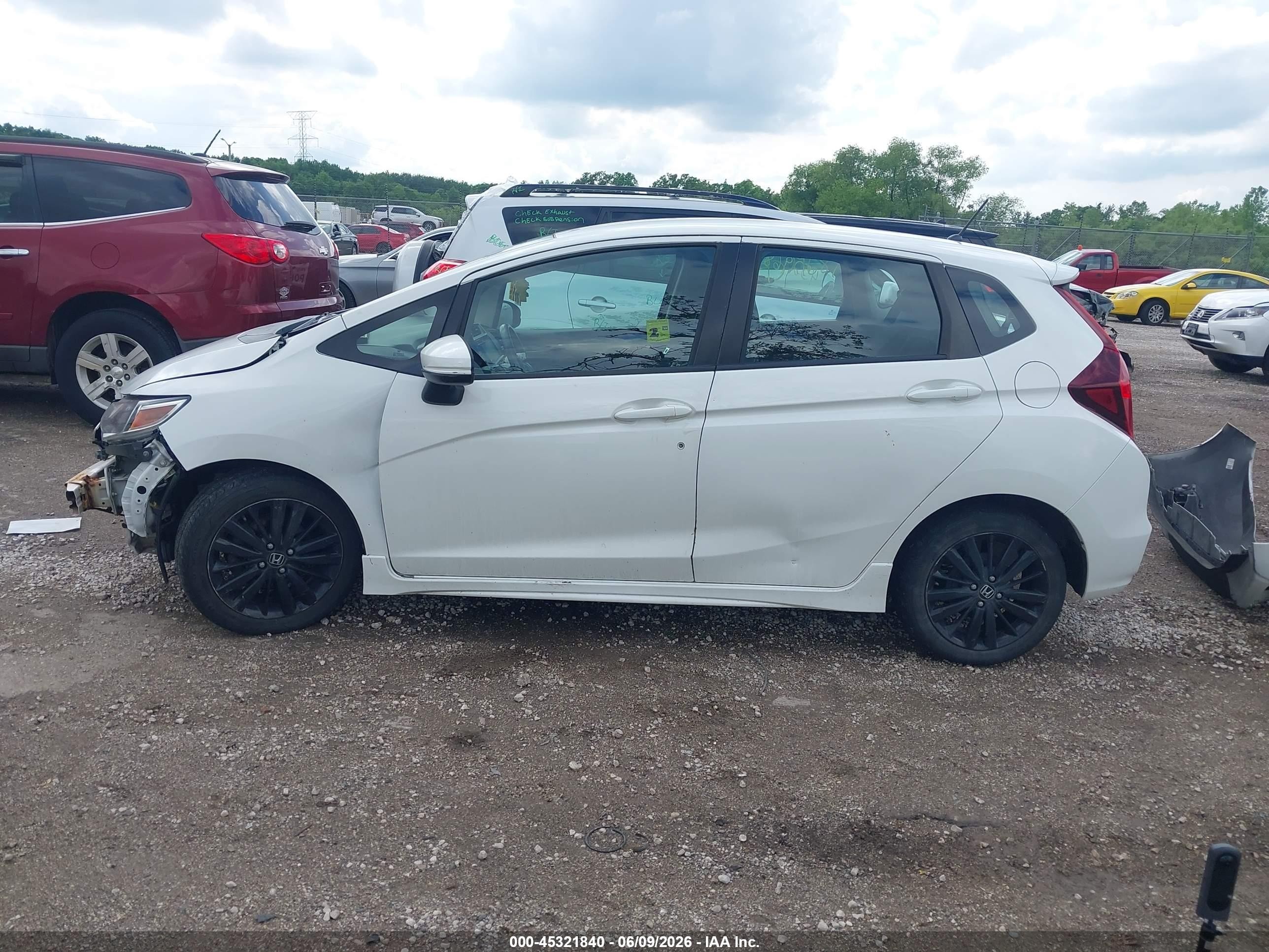 2018 Honda Fit Sport Белый vin: 3HGGK5H63JM707365