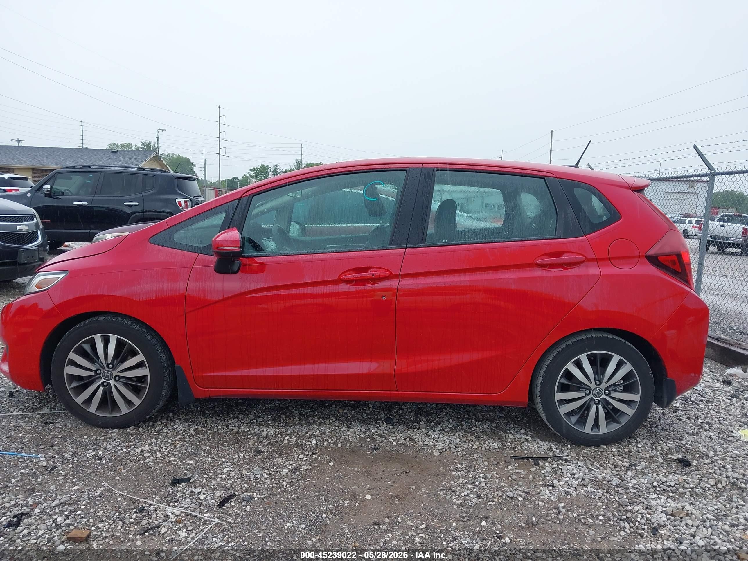 2015 Honda Fit Ex/ex-l Red vin: 3HGGK5H80FM707476