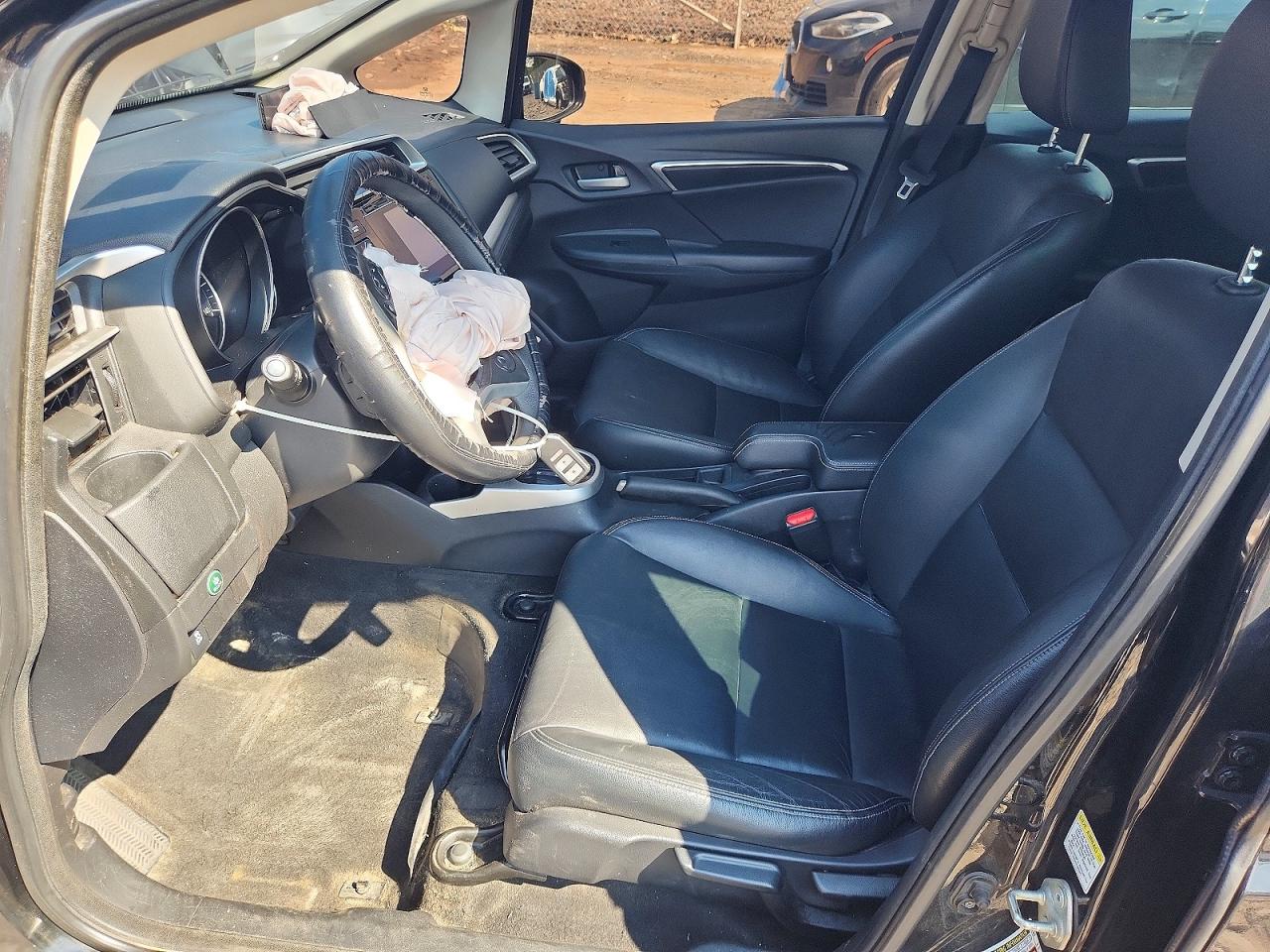 2015 Honda Fit Black vin: 3HGGK5H80FM728070