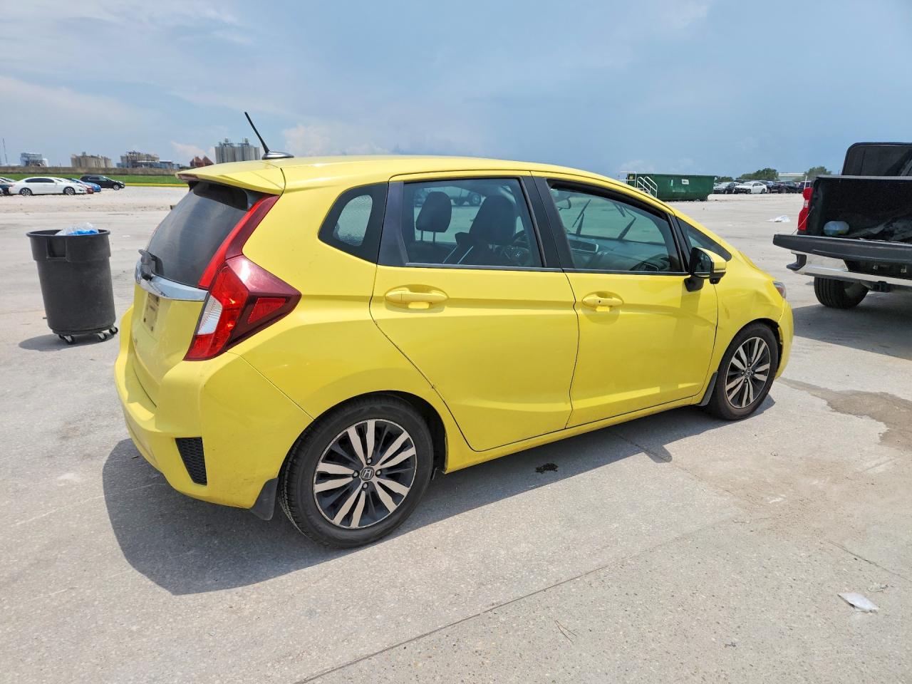 2015 Honda Fit Ex Желтый vin: 3HGGK5H80FM748013