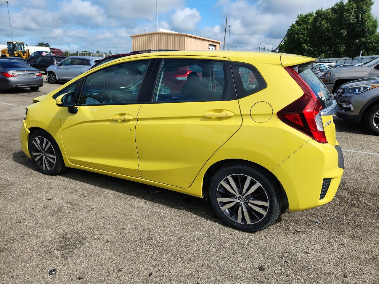 2015 Honda Fit Ex Yellow vin: 3HGGK5H80FM757438